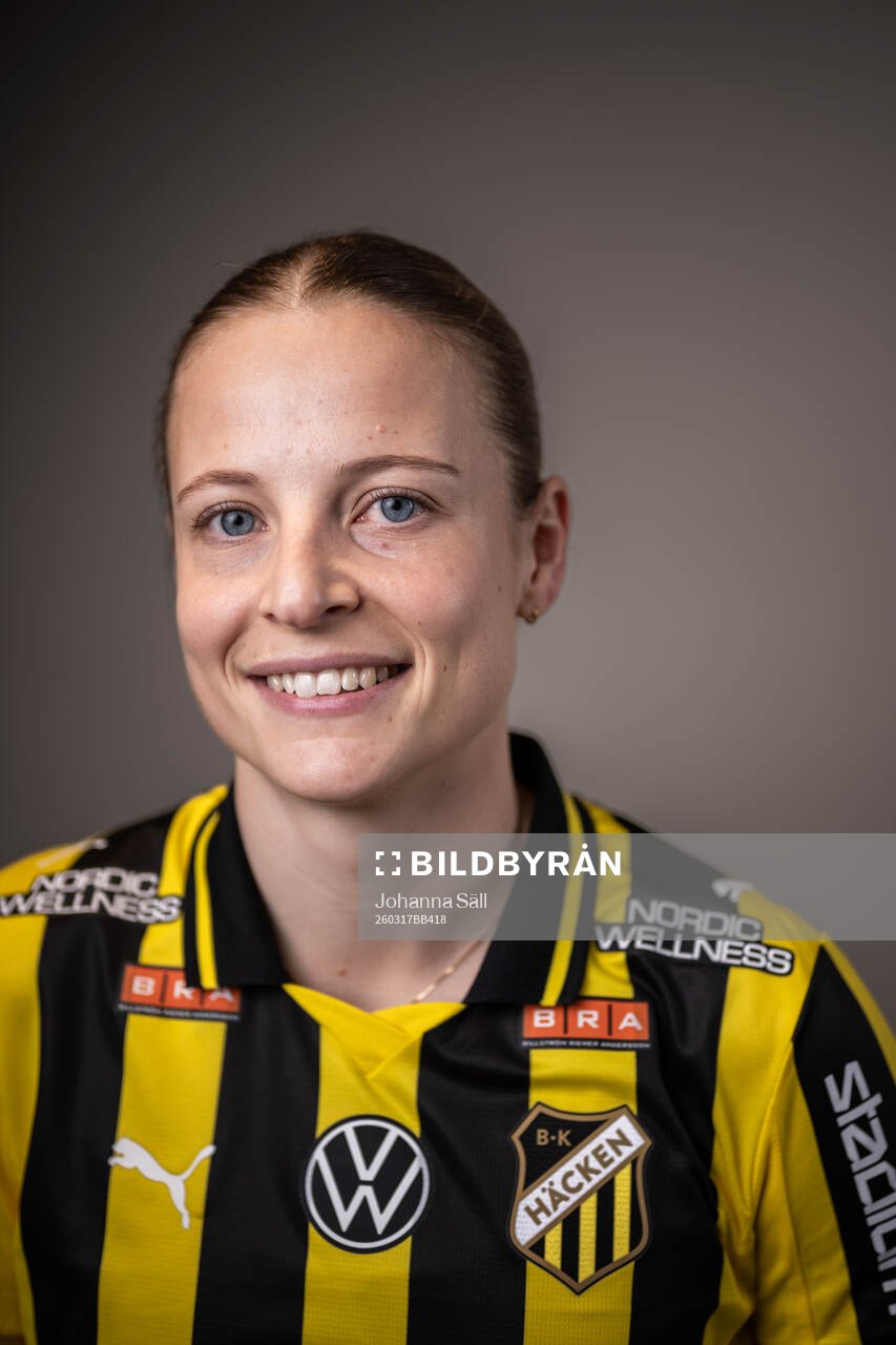 Anna Anvegård, Häcken
