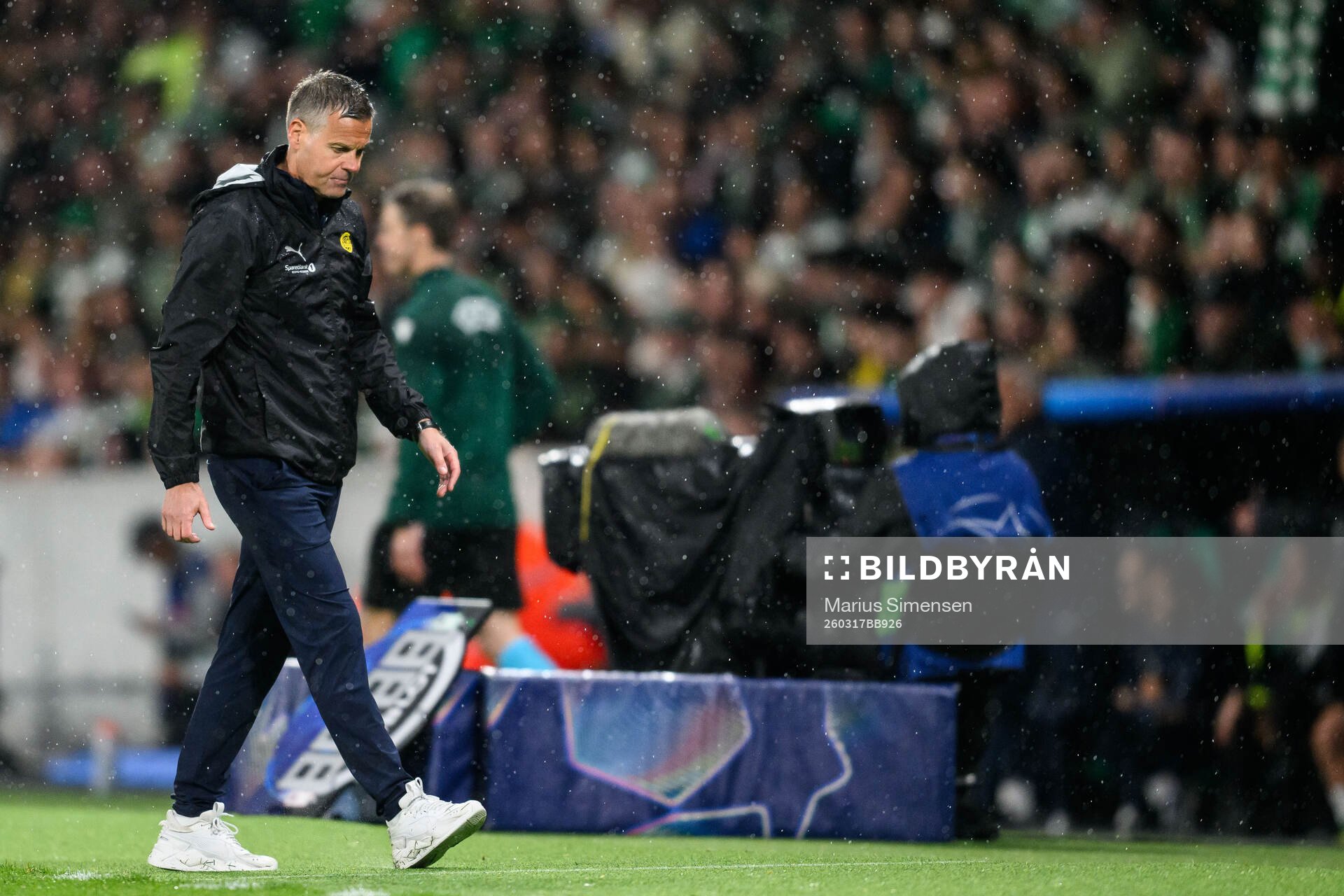 Head coach Kjetil Knutsen of Bodø/Glimt looks dejected