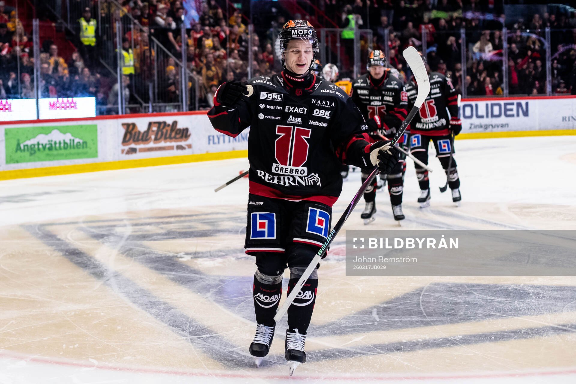 Örebros Patrik Puistola jublar