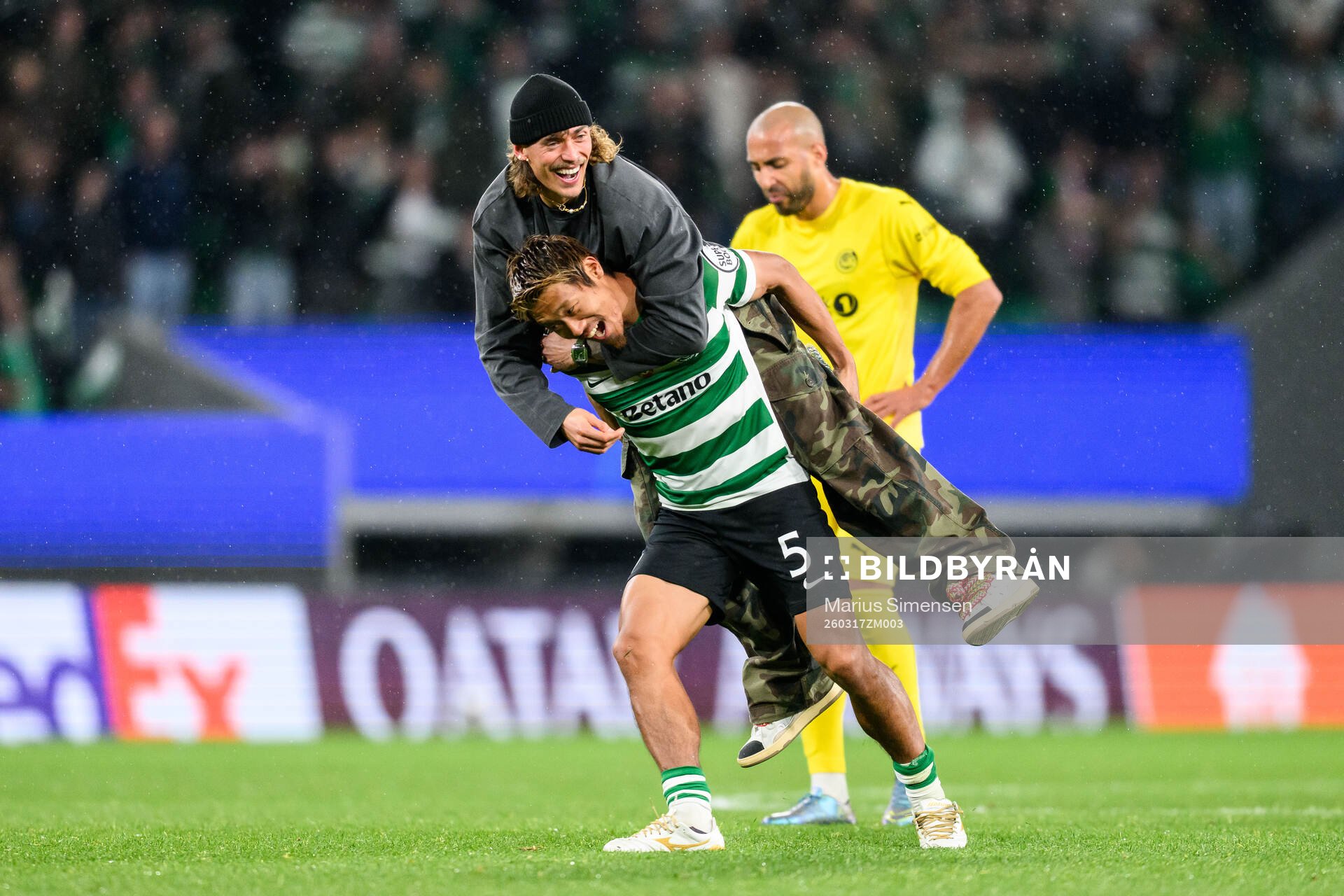 Hidemasa Morita of Sporting celebrates