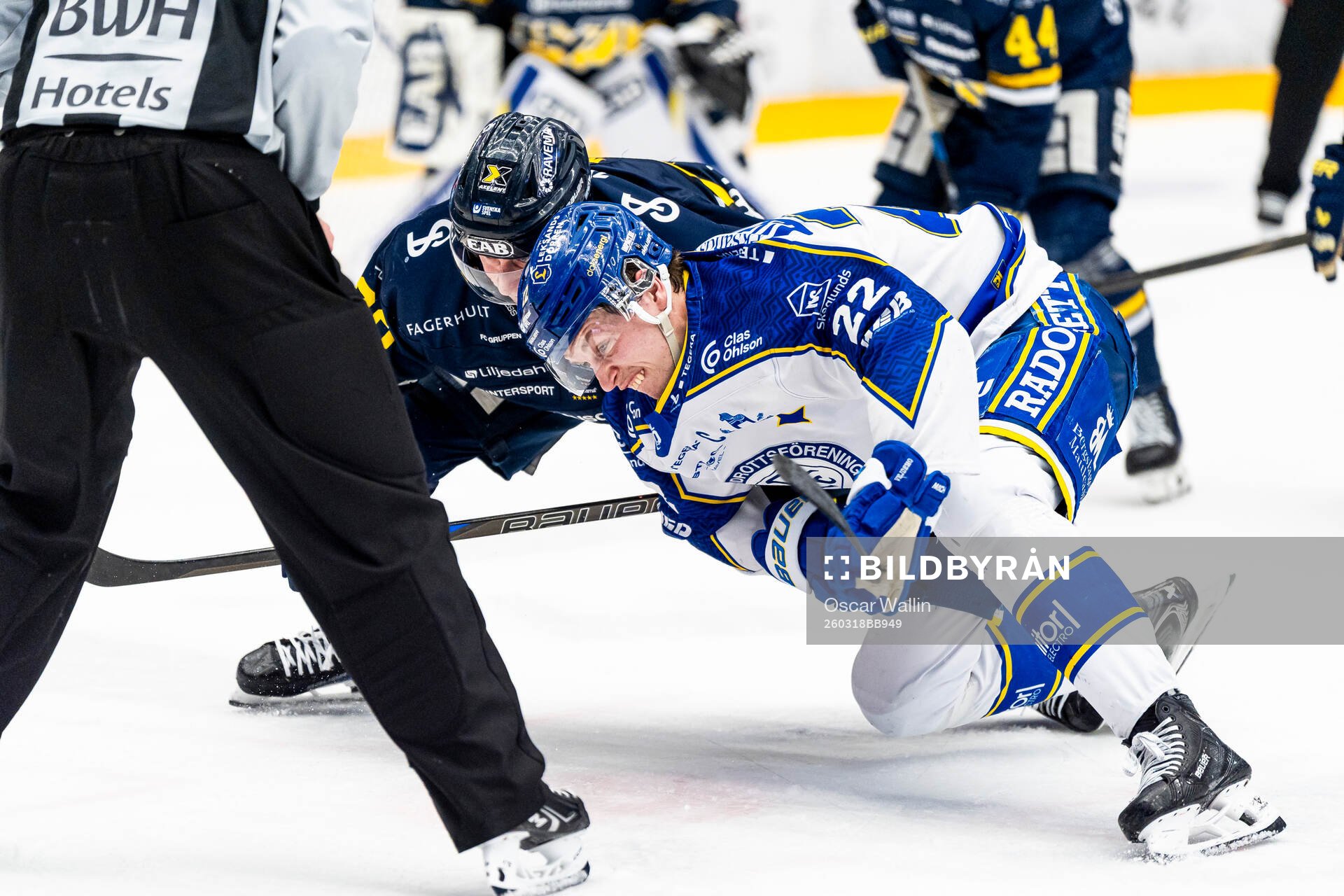 HV71s Lukas Rousek och Leksands Lukas Vejdemo