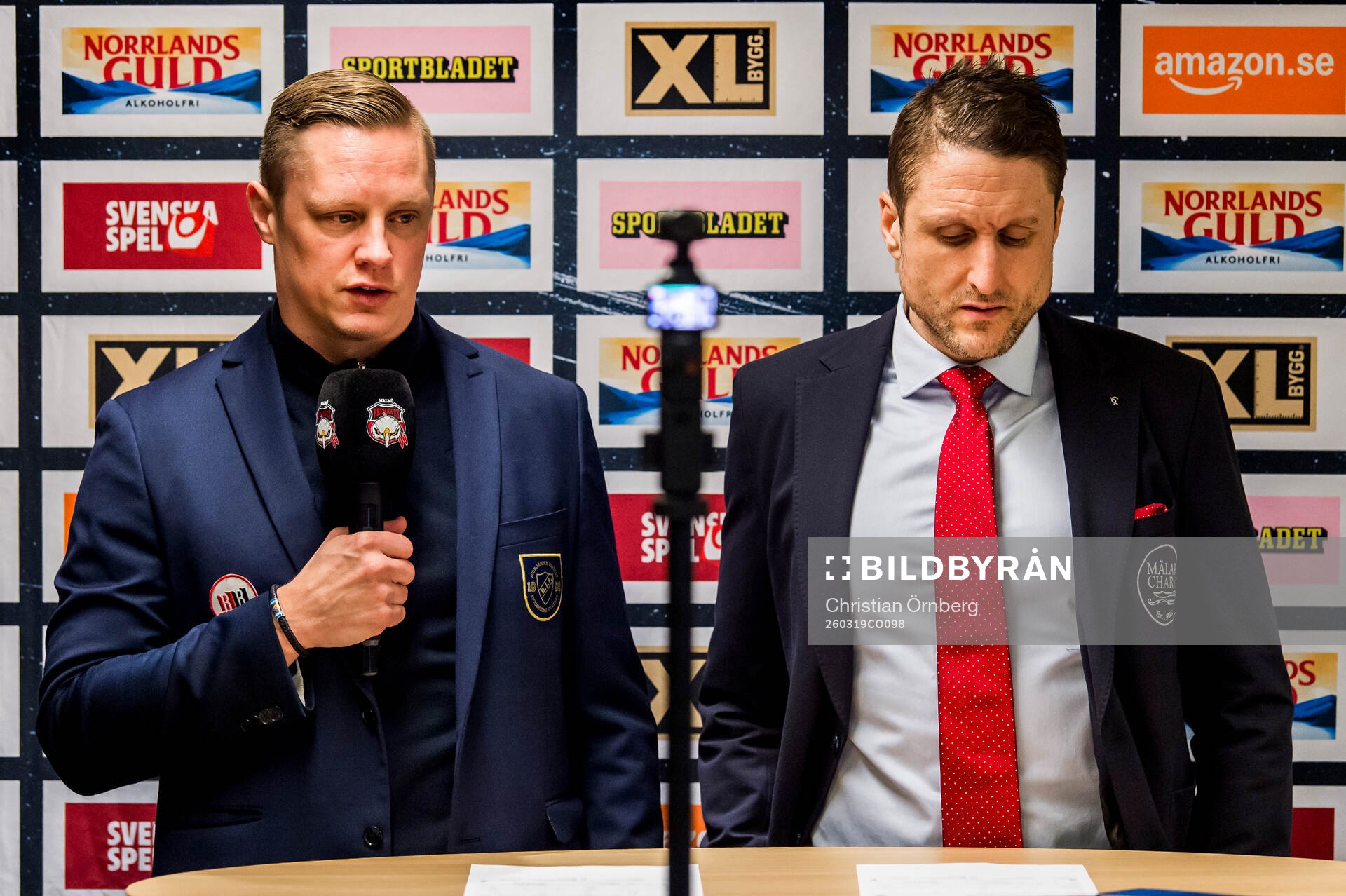 Djurgårdens tränare Robert Kimby och Malmö Redhawks