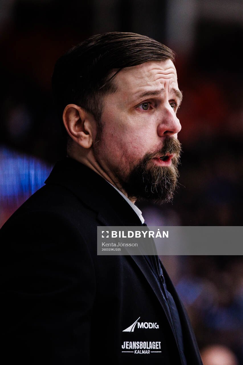 Kalmars tränare Viktor Tuurala