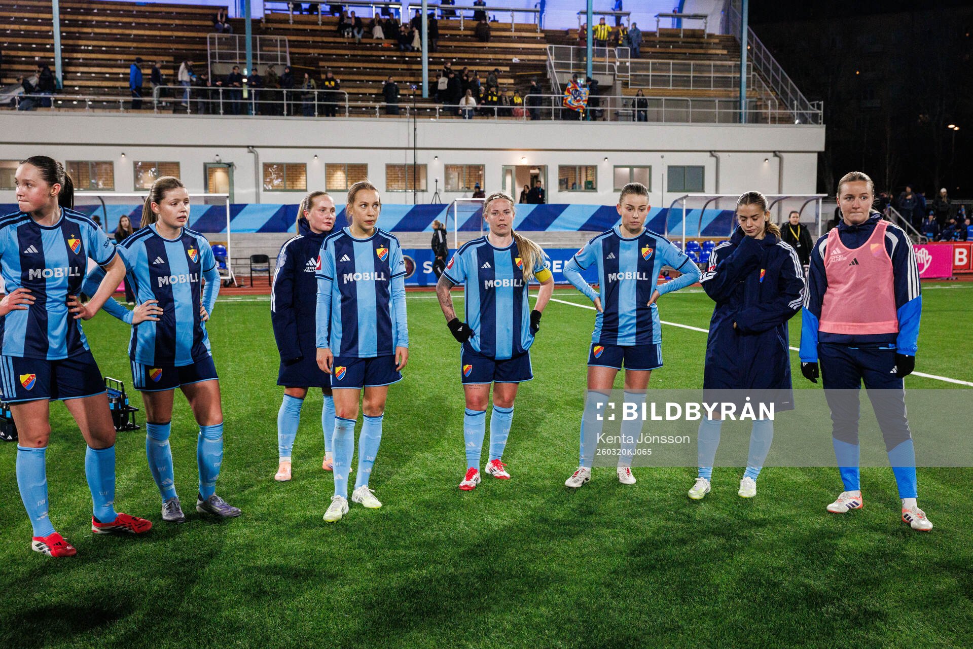 Djurgårdens Sara Eriksson och Therese Åsland deppar