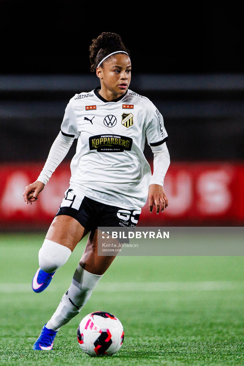 Häckens Felicia Schröder