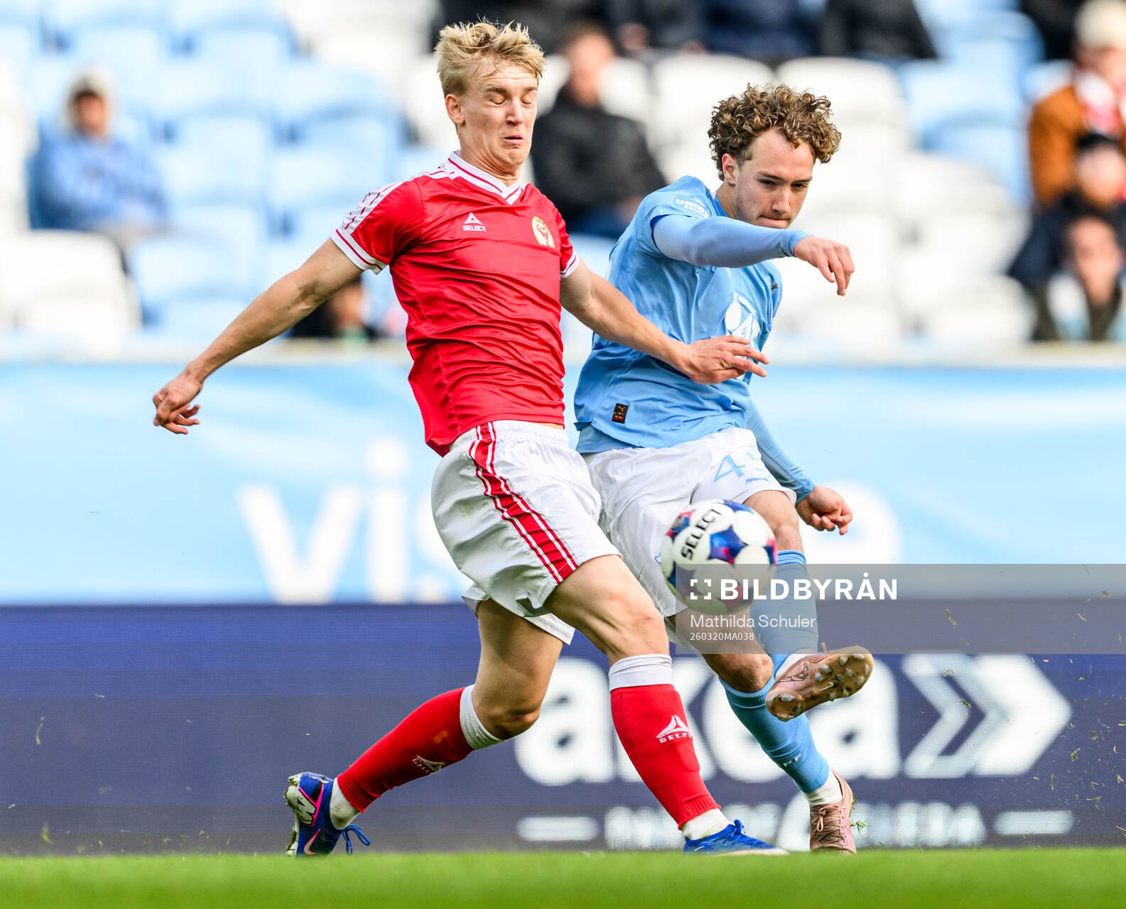 Kalmars Carl Gustafsson och Malmö FFs Anton Höög
