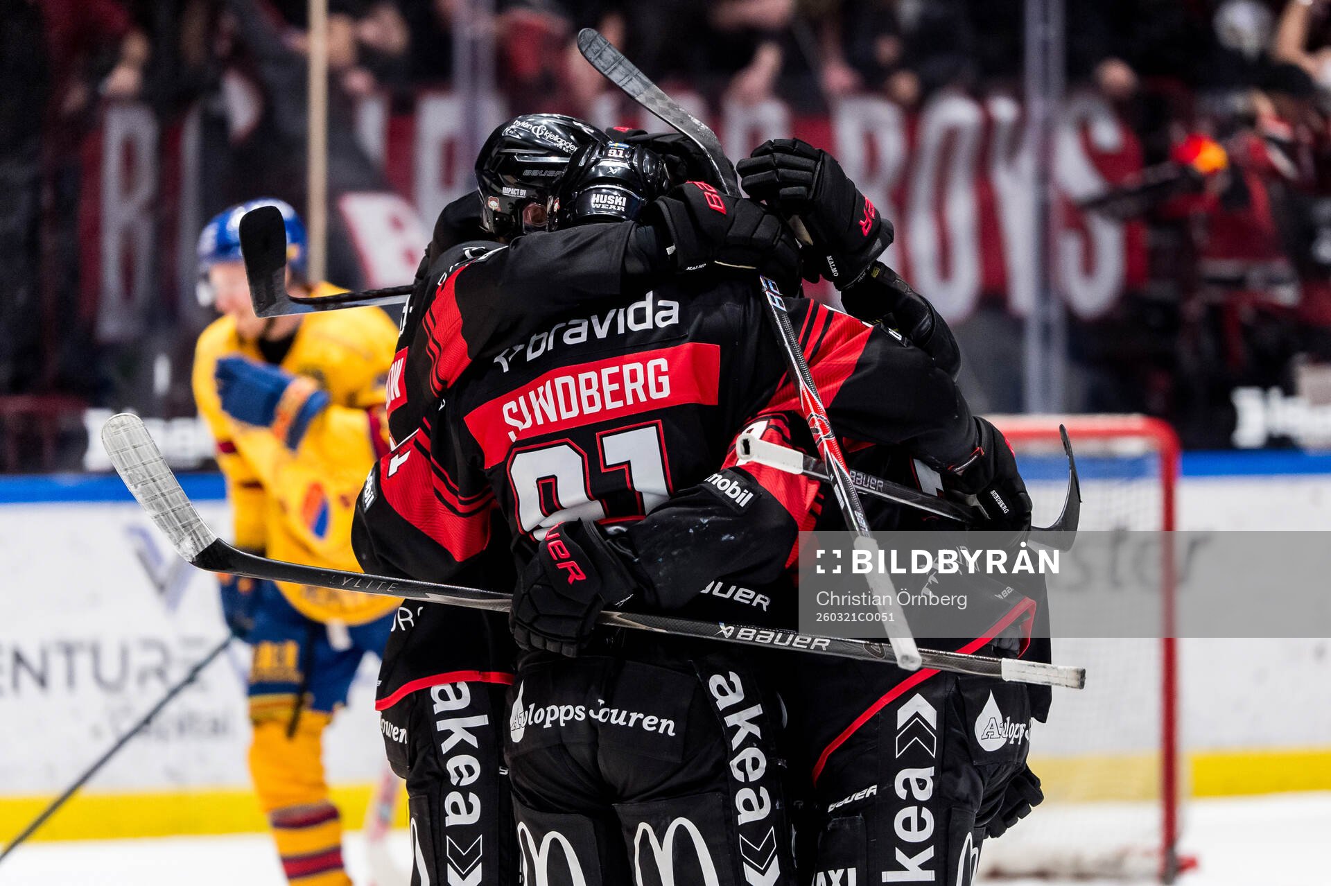 Malmö Redhawks Axel Sundberg jublar