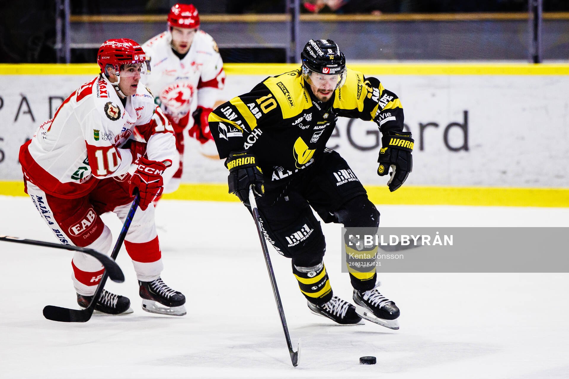 Troja/ Ljungbys Lucas Käkelä och Västerås Jimmie Jansson