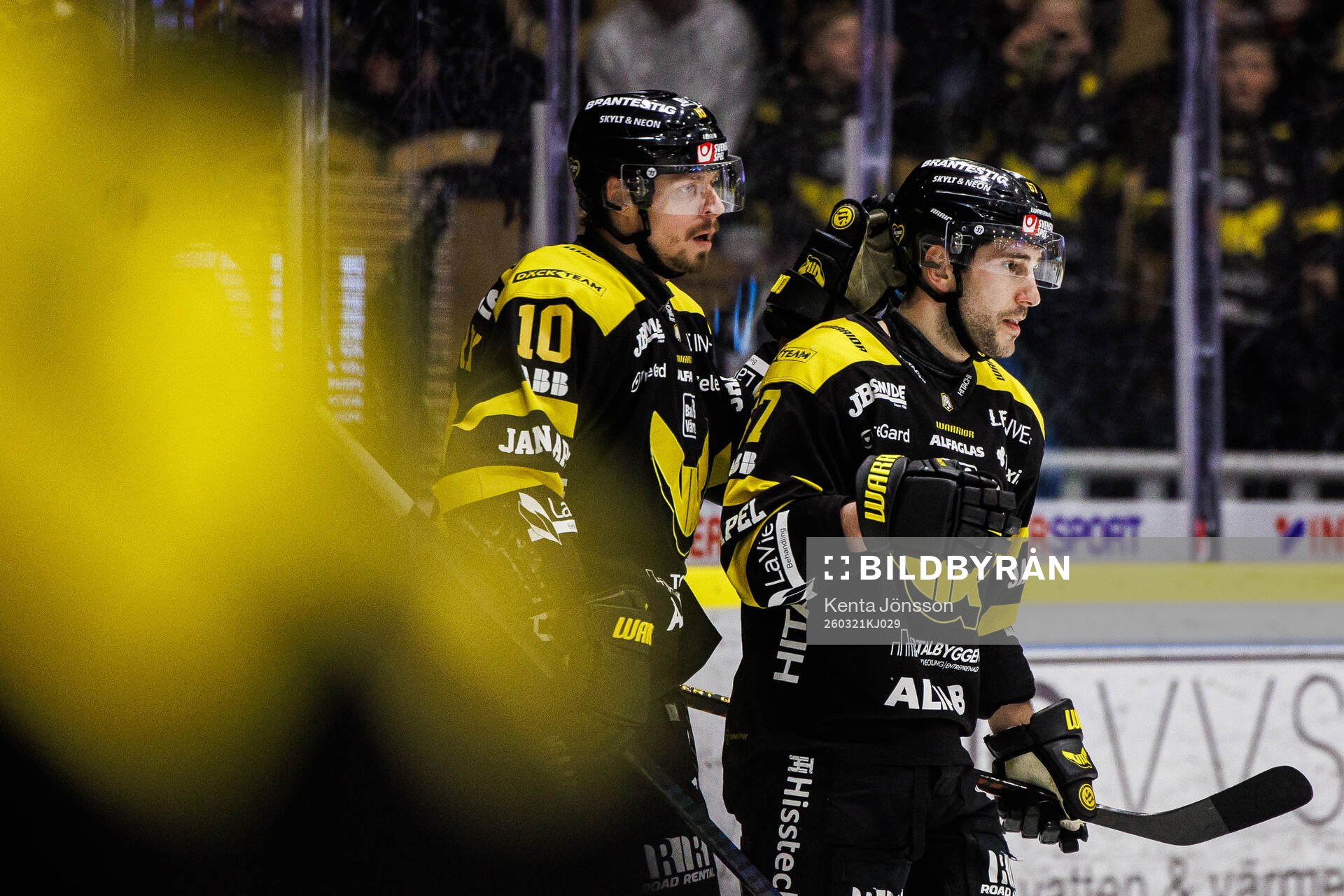 Västerås Konstantin Komarek jublar