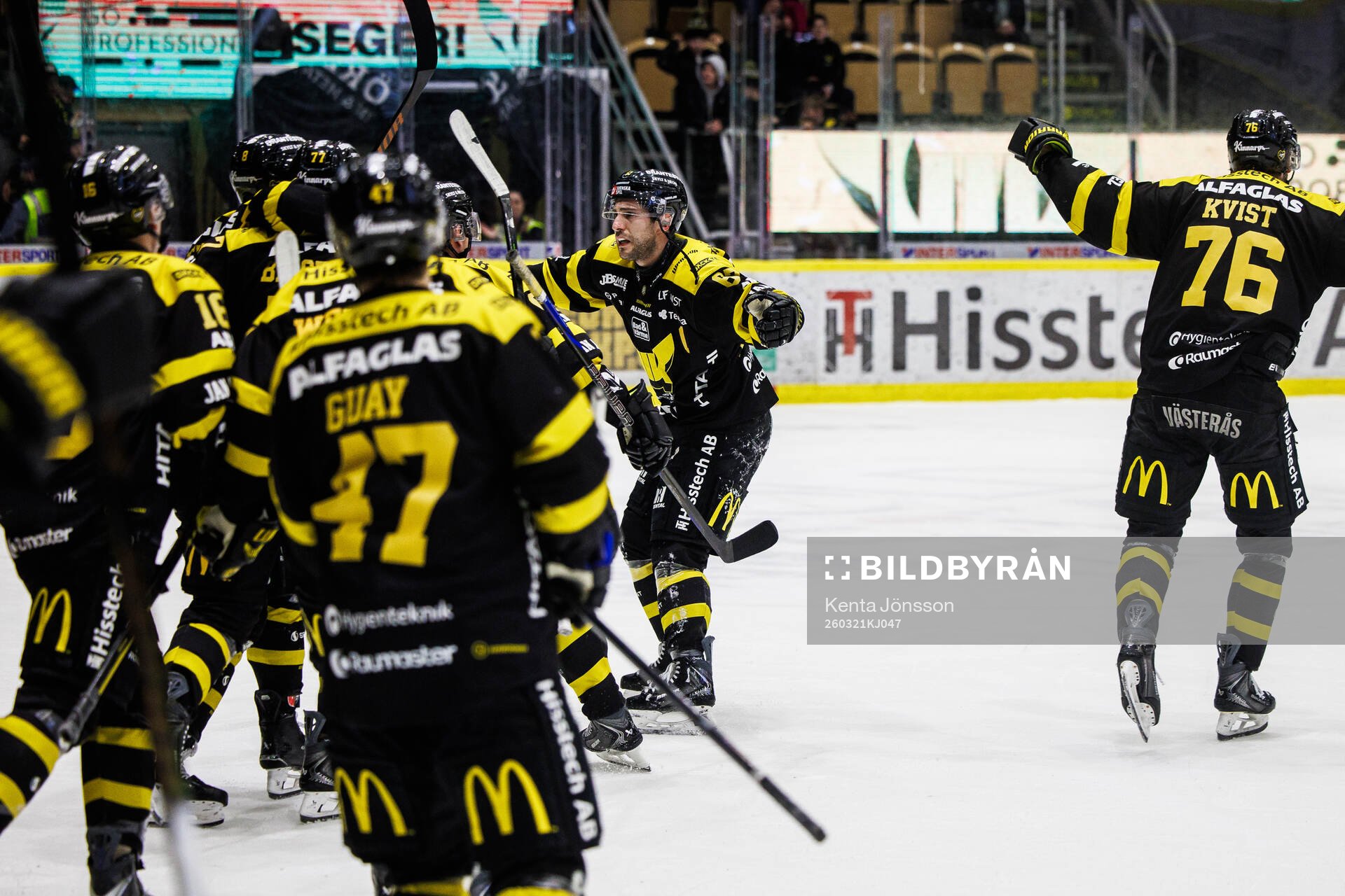 Västerås spelare jublar