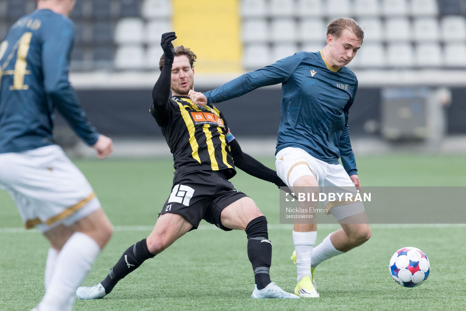 Häckens Adam Lundkvist och Halmstads Ludvig Arvidsson