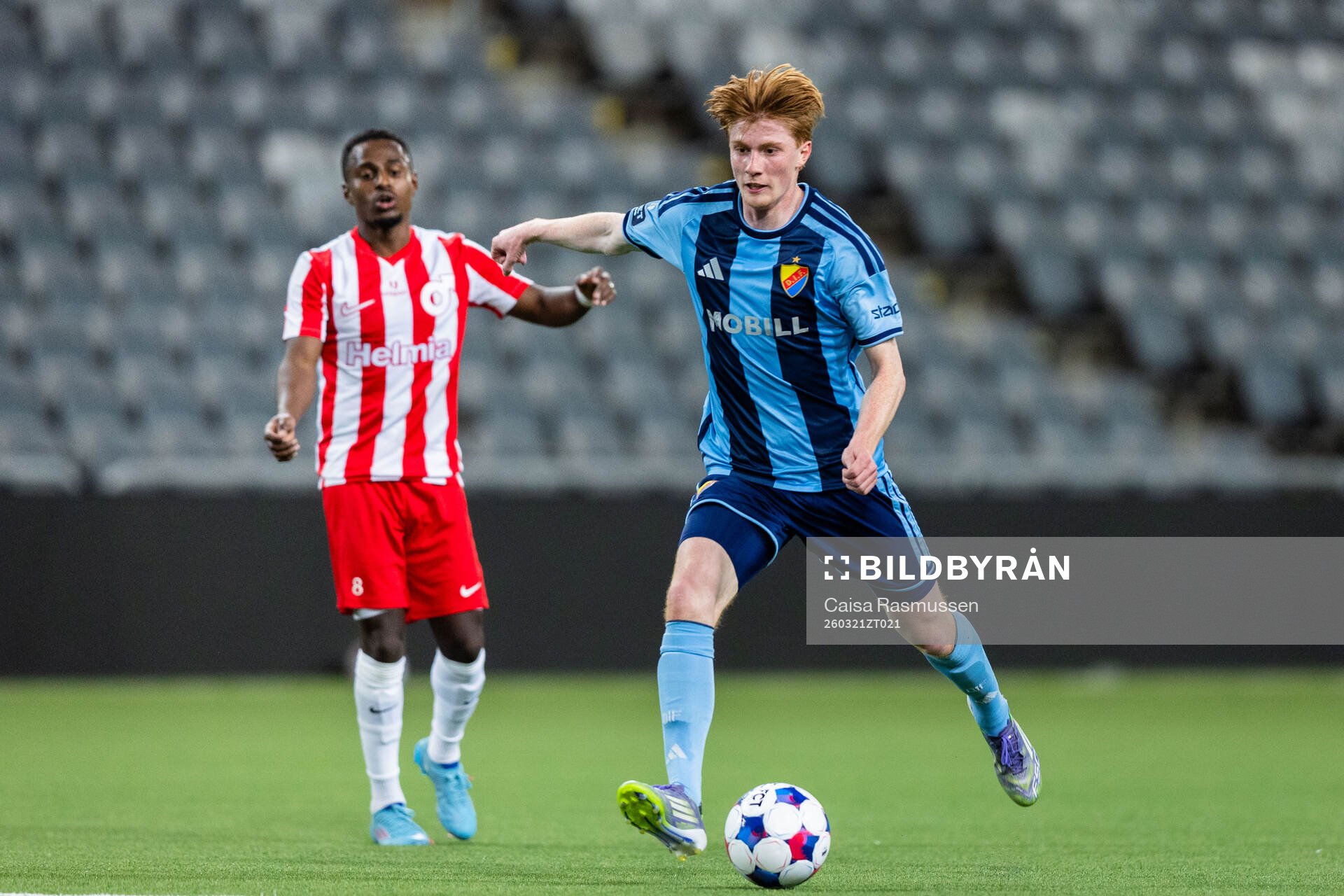 Degerfors Bilal Hussein och Djurgårdens Peter Langhoff