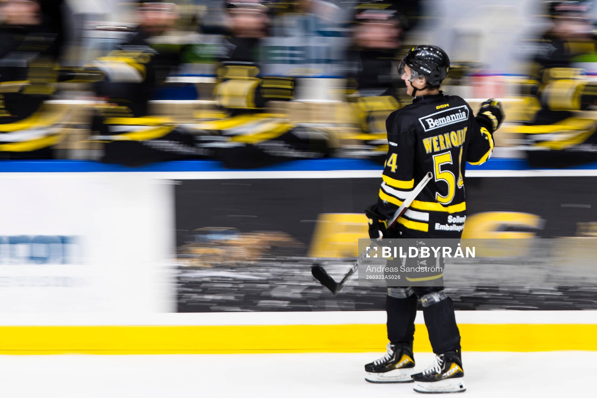 AIKs Nikodemus Wernquist gör 2-0 och jublar med lagkamrater