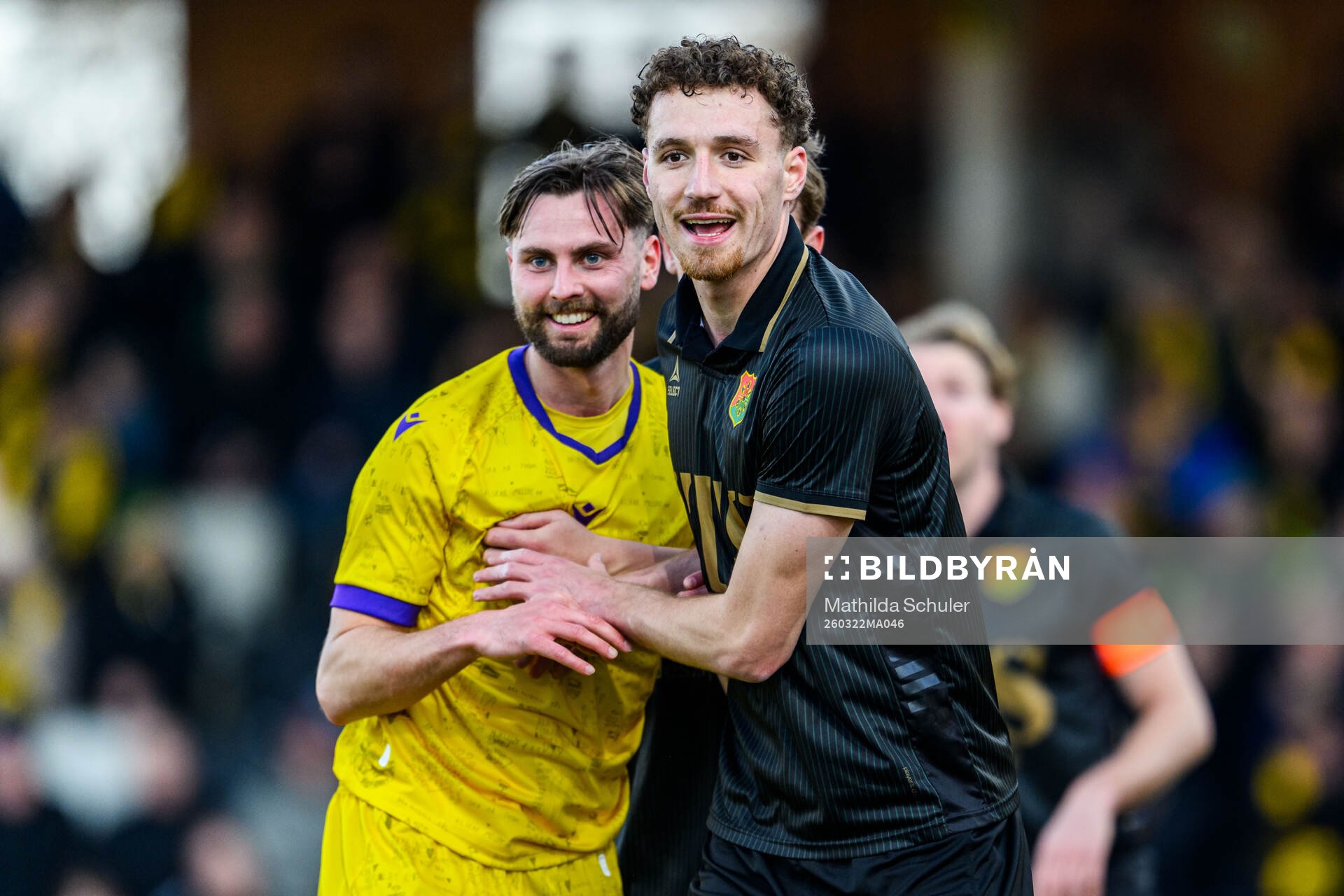 Mjällbys Axel Norén och GAISs Anes Cardaklija