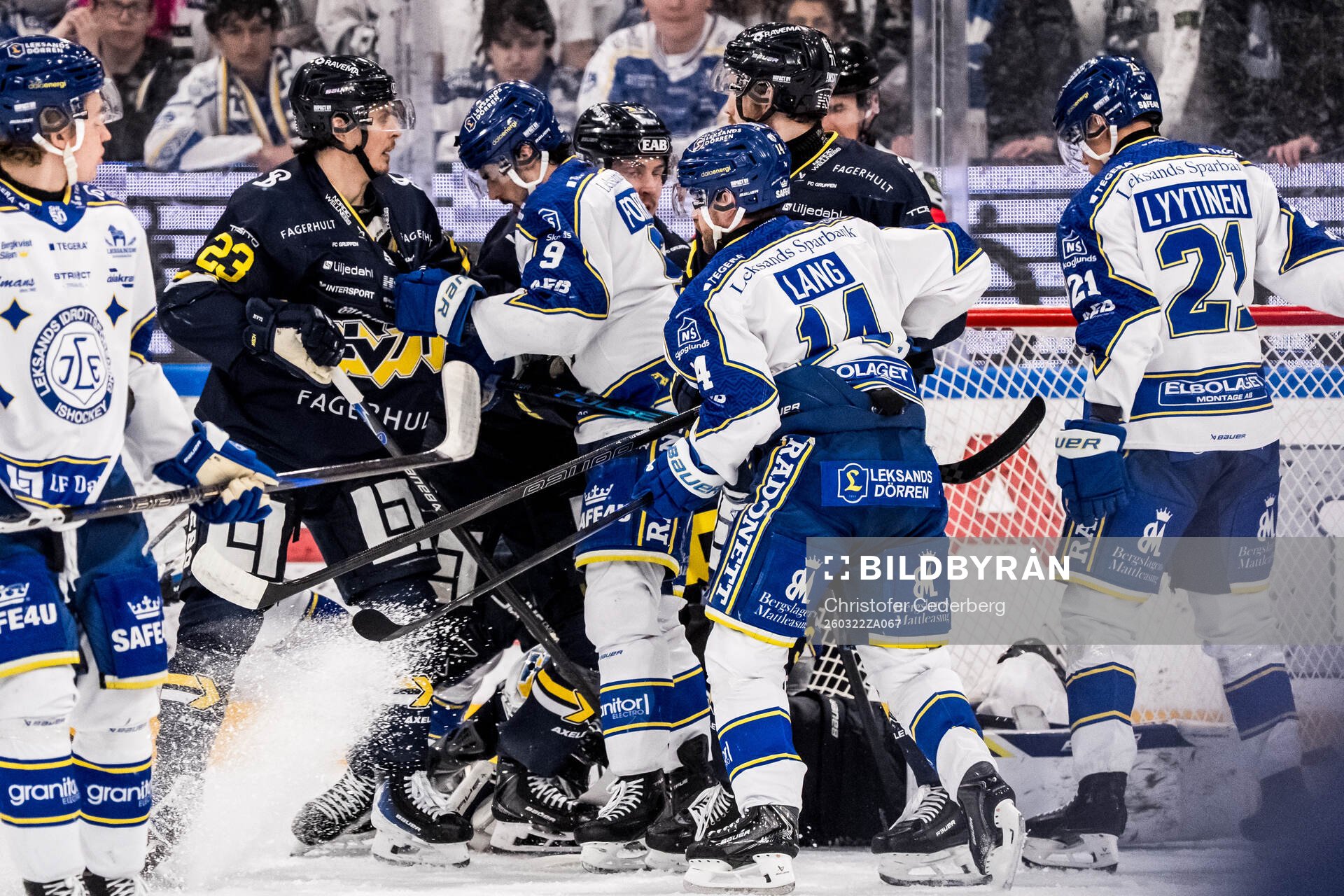 Stökigt framför HV71s mål