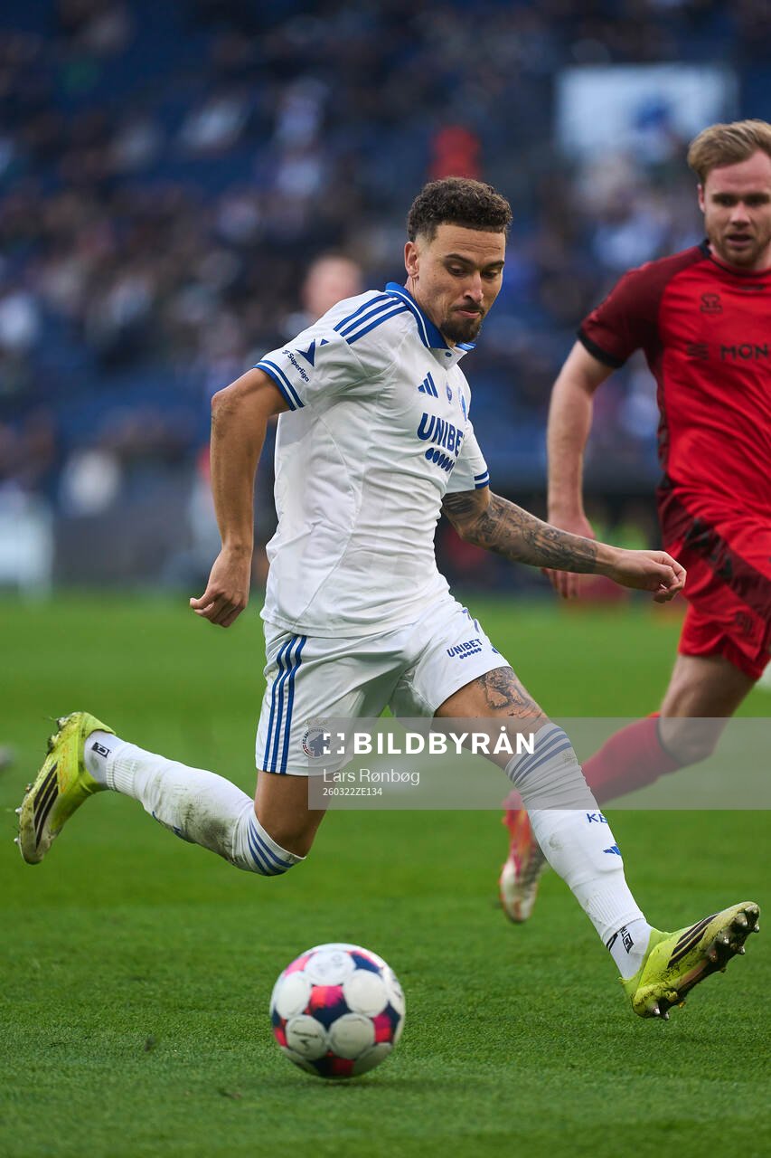 KØBENHAVN, DANMARK - 22. MARTS 2026: Jordan Larsson, FC