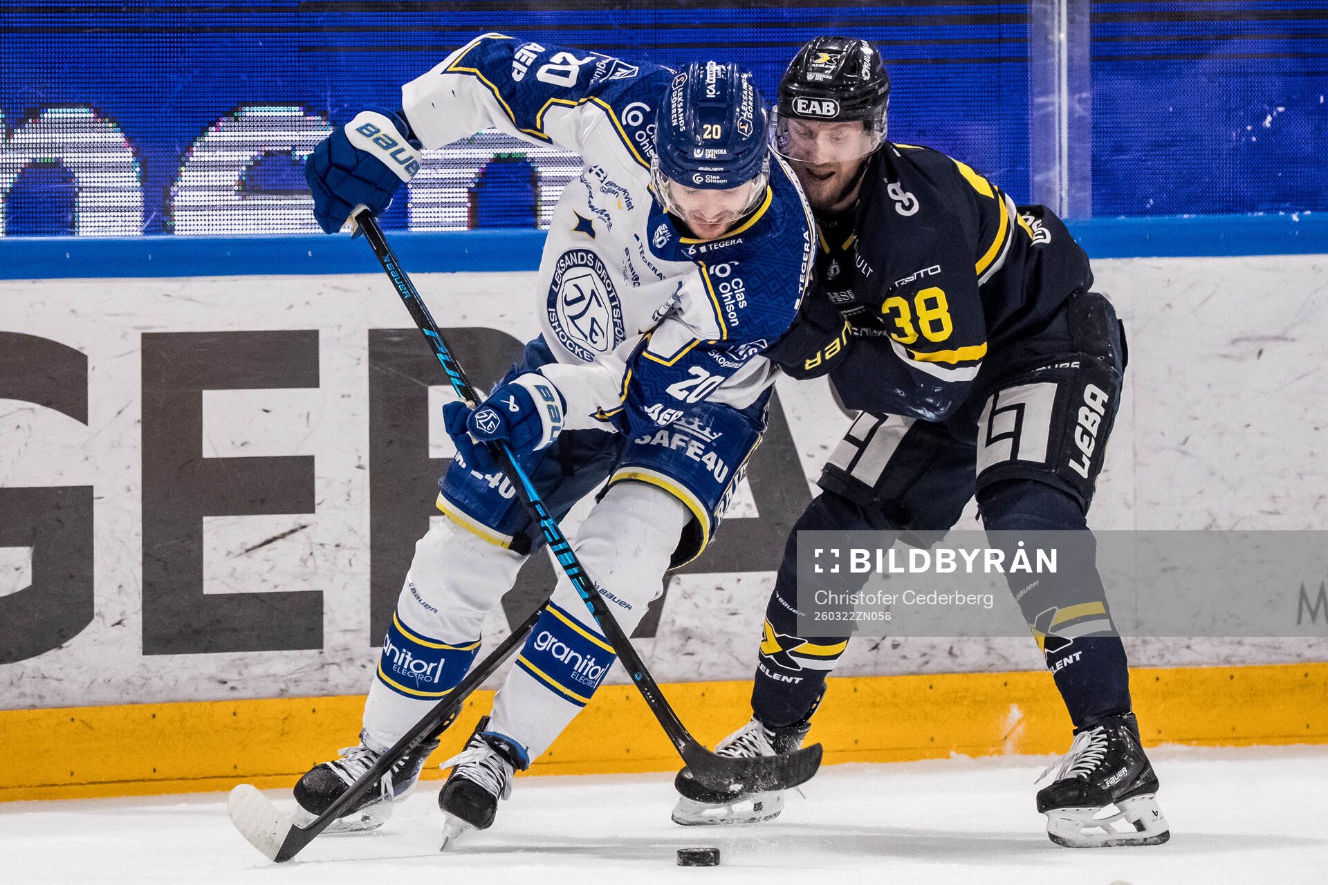 Leksands Nolan Stevens och HV71s Olle Alsing