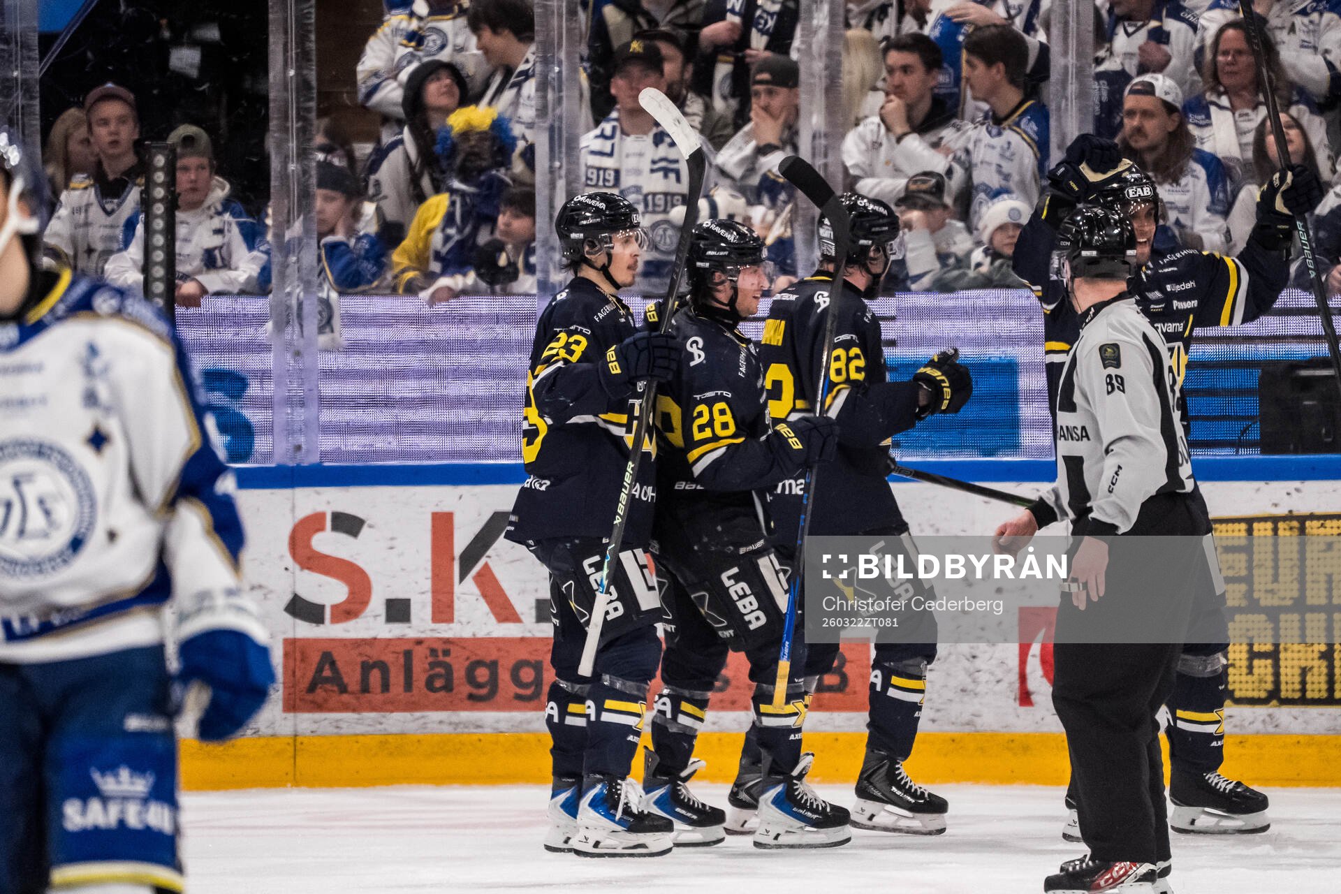 HV71s Victor Laz, Justin Glenn Kloos, Santeri Hatakka och