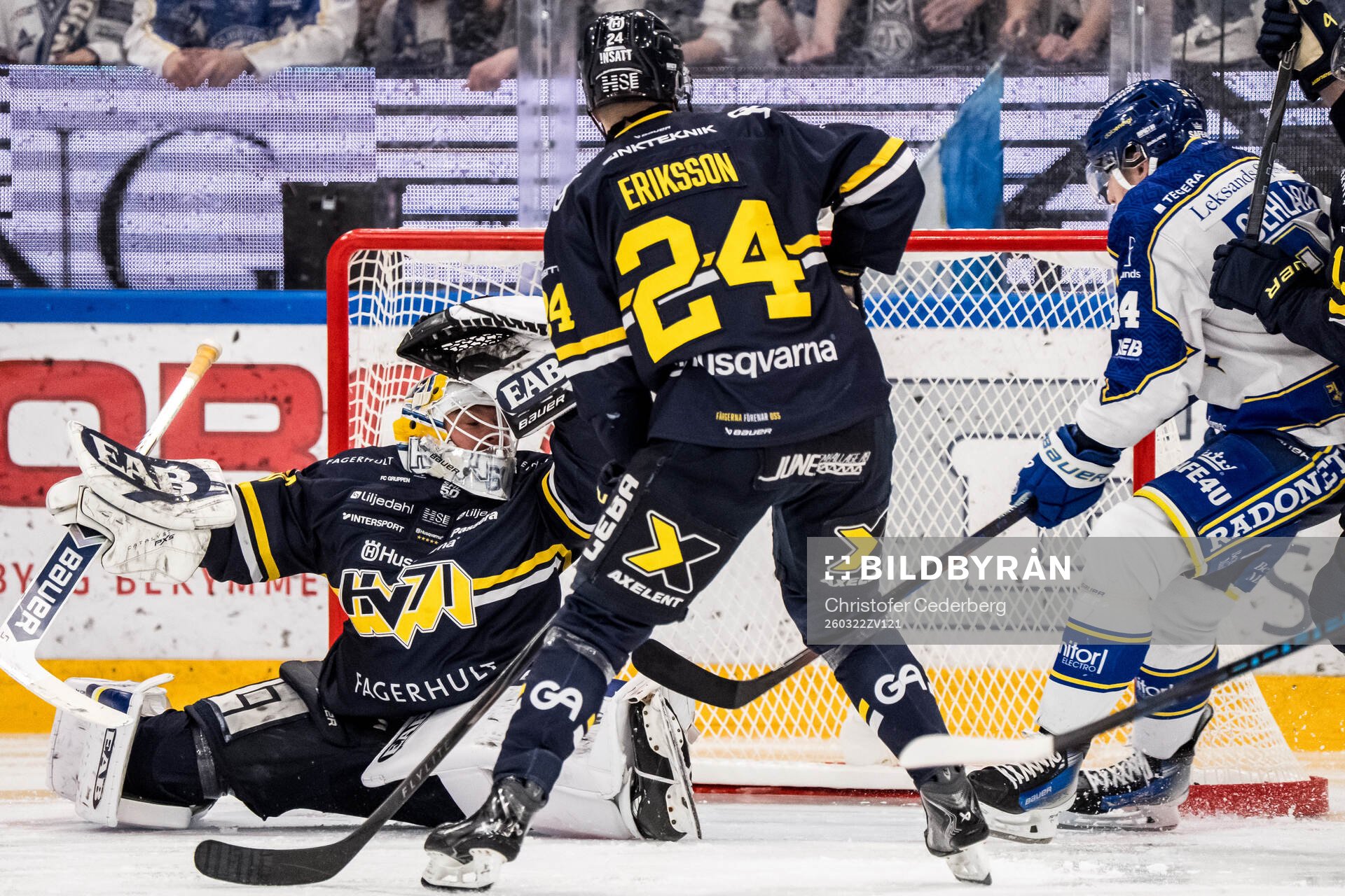 HV71s målvakt Felix Sandström