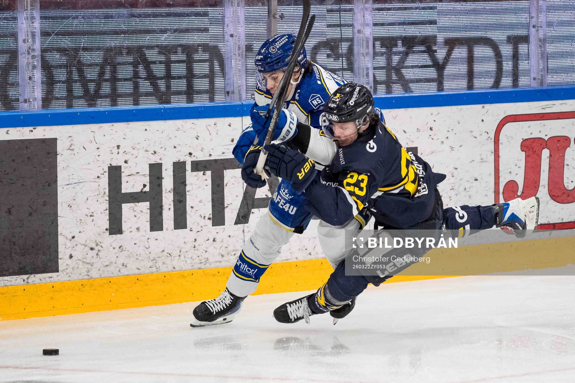 Leksands Alexander Lundqvist och HV71s Victor Laz