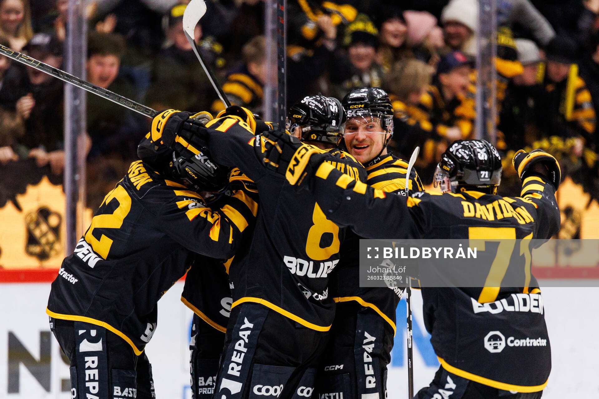 Skellefteås Emil Djuse jublar