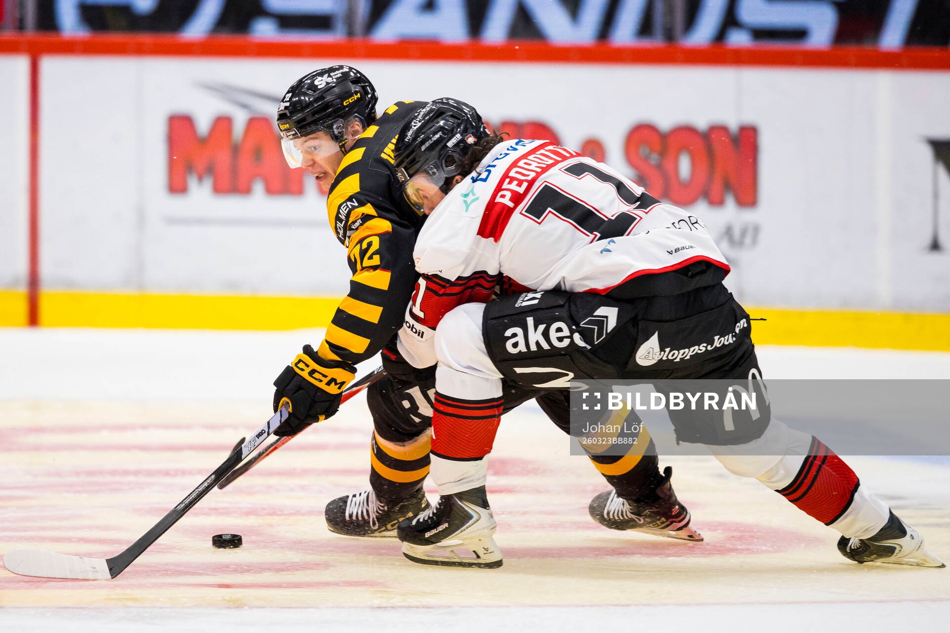 Skellefteås Oskar Vuollet och Malmö Redhawks Elia Pedrotti