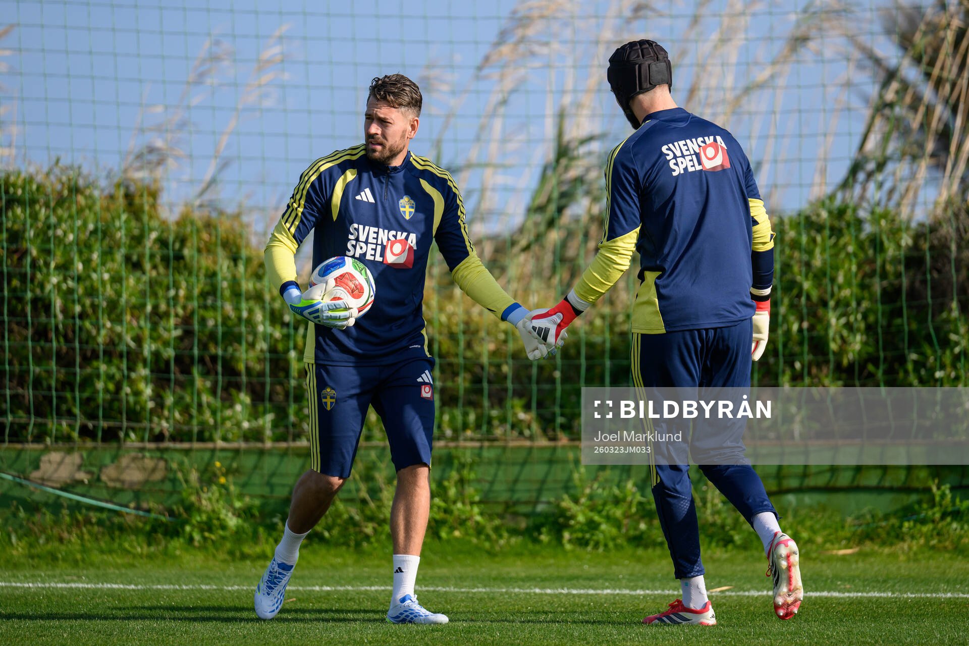 goalkeeper Kristoffer Nordfeldt and goalkeeper Noel