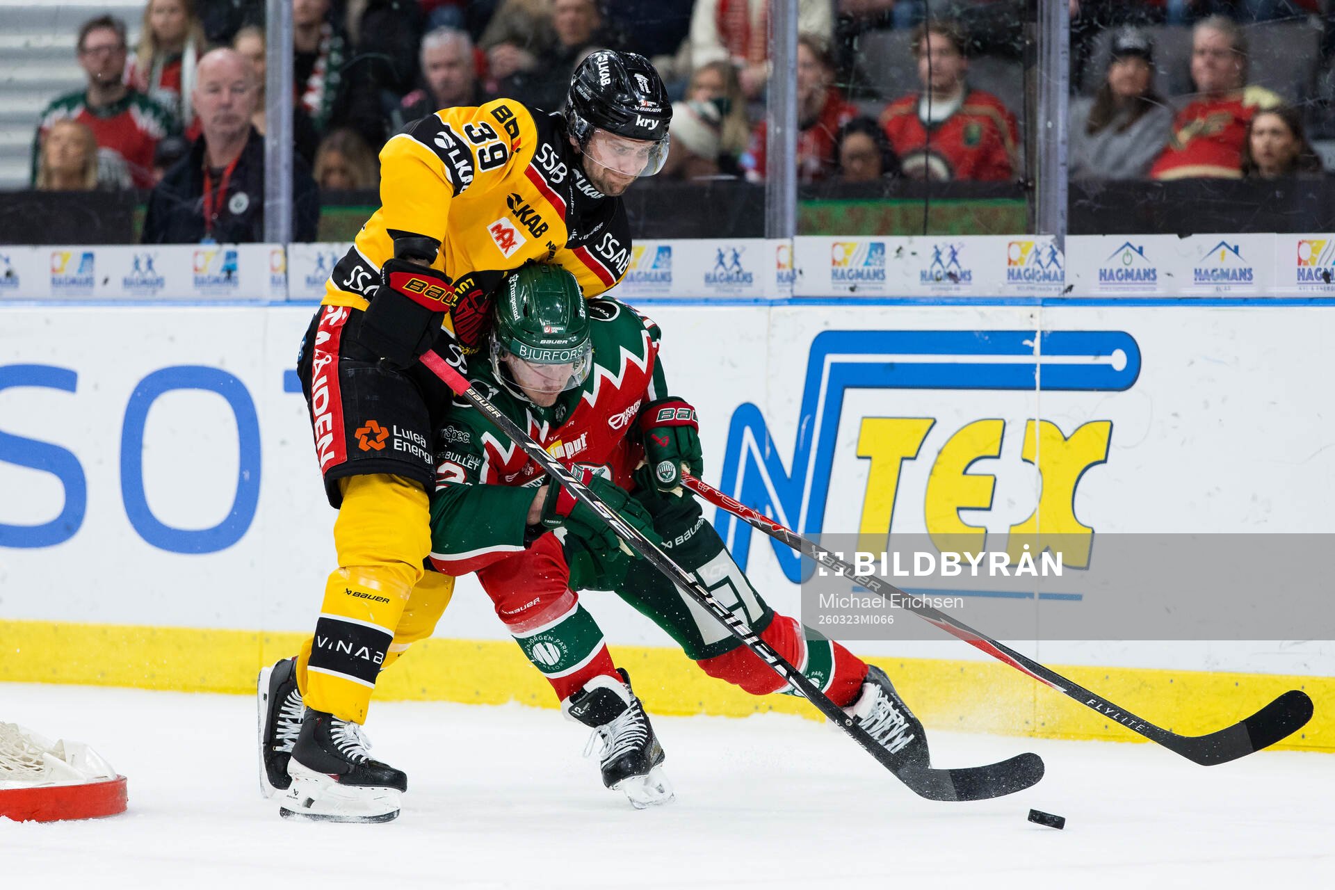 Luleås Pontus Själin och Frölundas Max Friberg