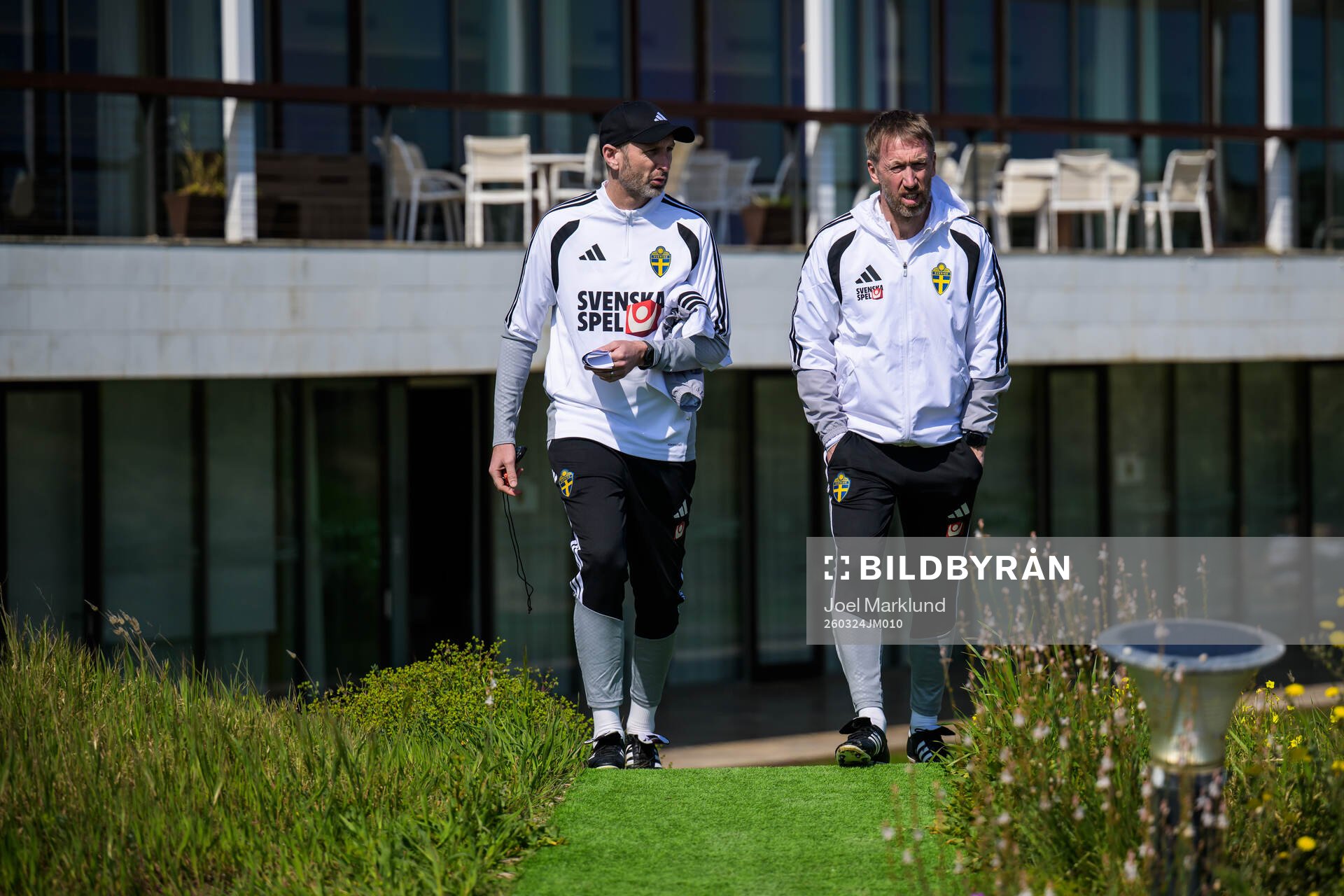 Assistant coach Andreas Georgson and head coach Graham