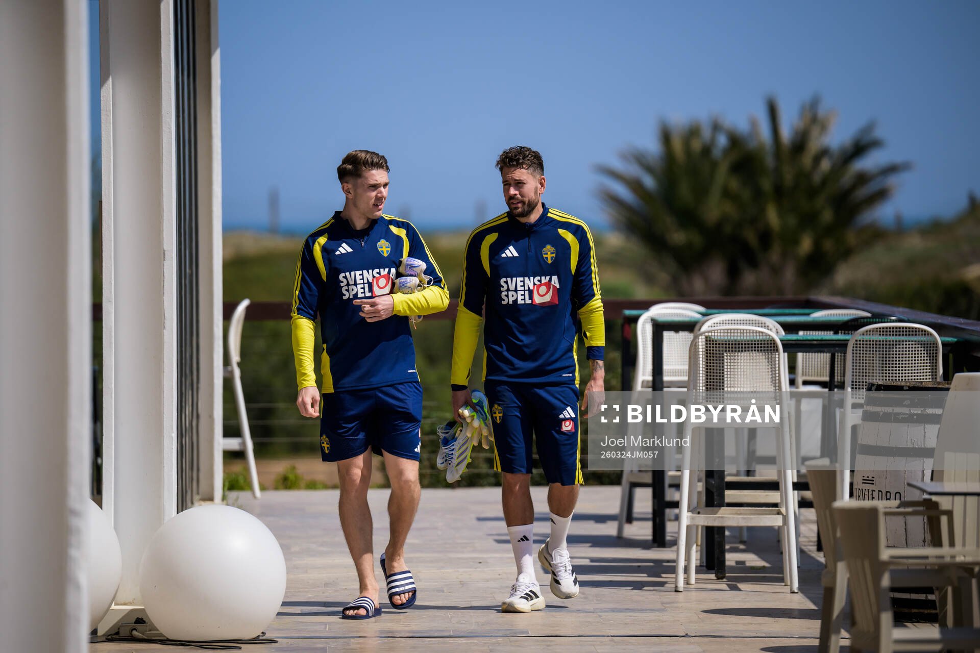 Viktor Gyökeres and goalkeeper Kristoffer Nordfeldt of the