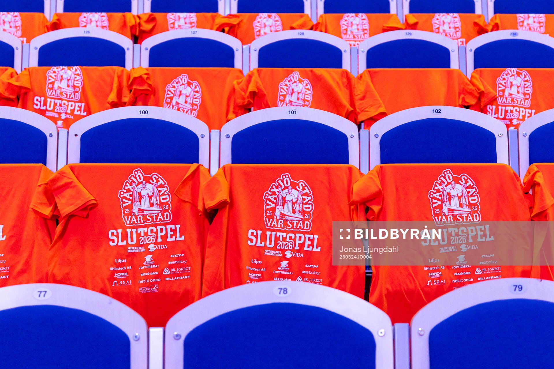 T-shirts på alla sittplatser