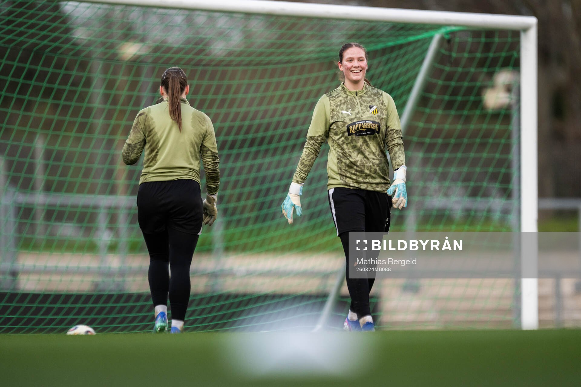 Goalkeeper Hanna Karlsson