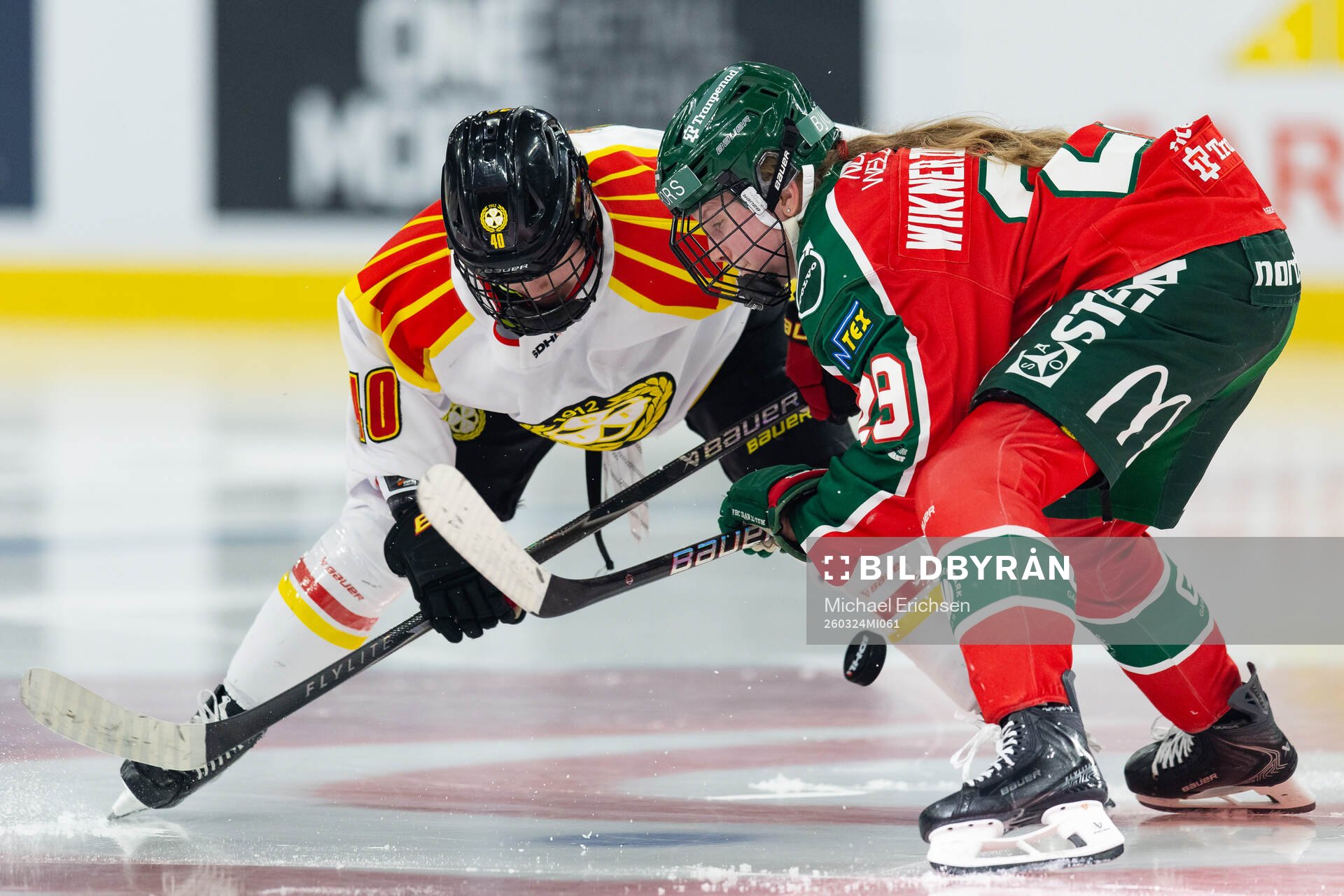 Brynäs Noora Tulus tekar mot Frölundas Felizia