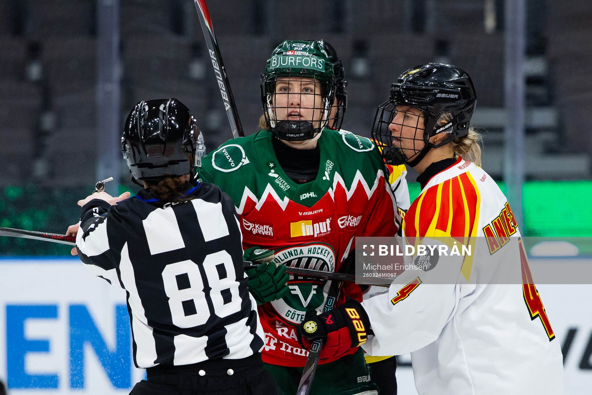 Frölundas Andrea Dalen och Brynäs Anna Andersson