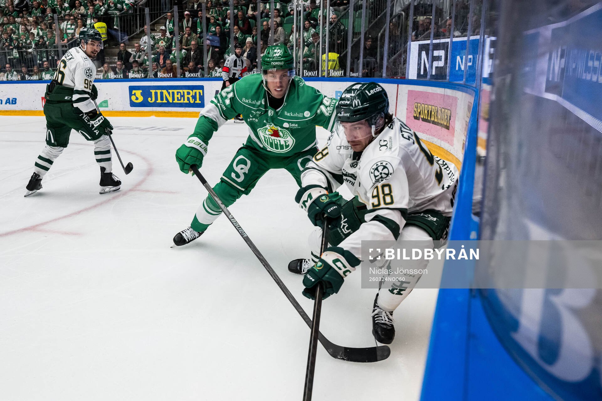 Rögles Mattias Göransson och Färjestads Marian Studenic