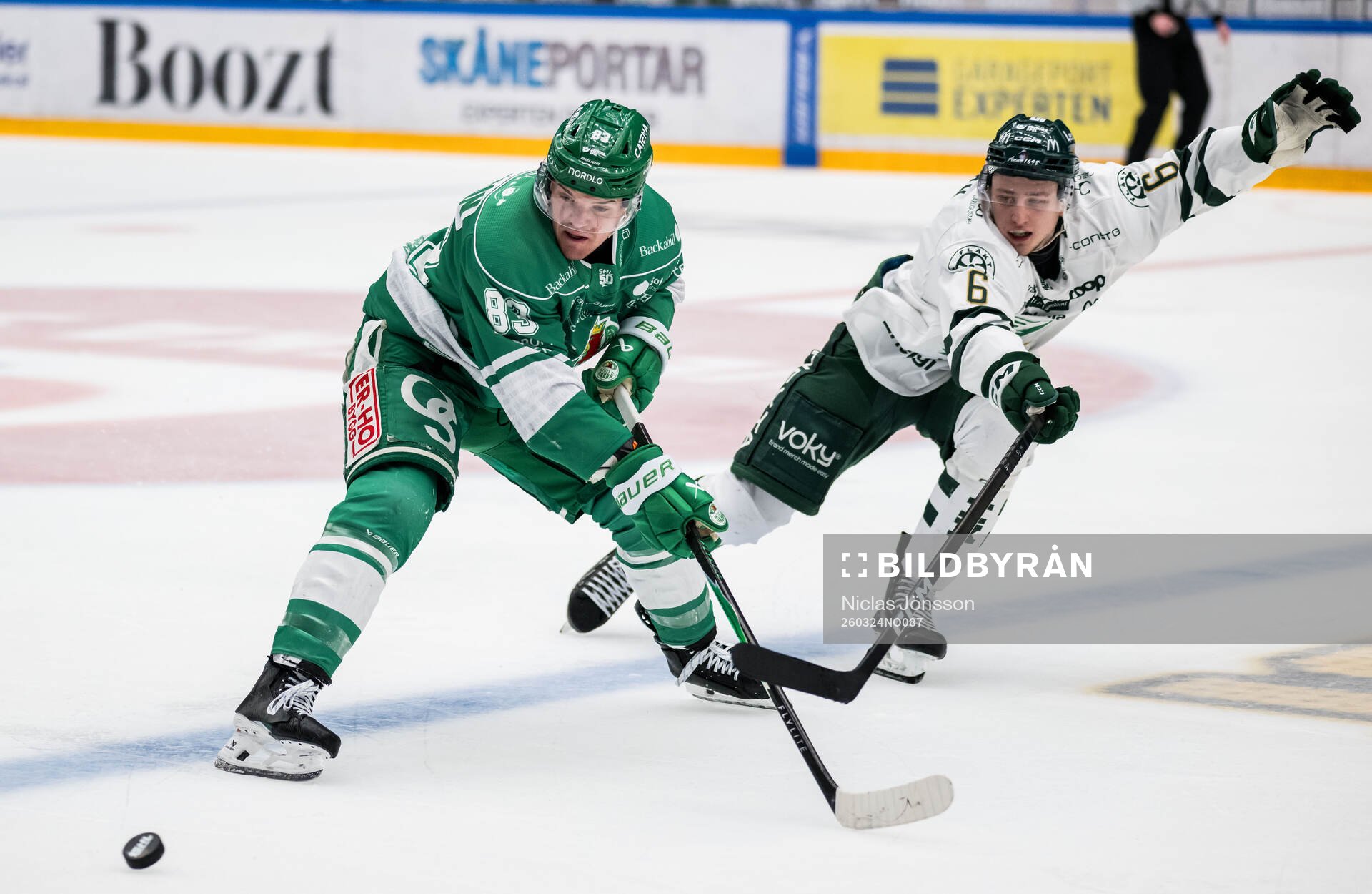 Rögles Karson Kuhlman och Färjestads Albert Wikman