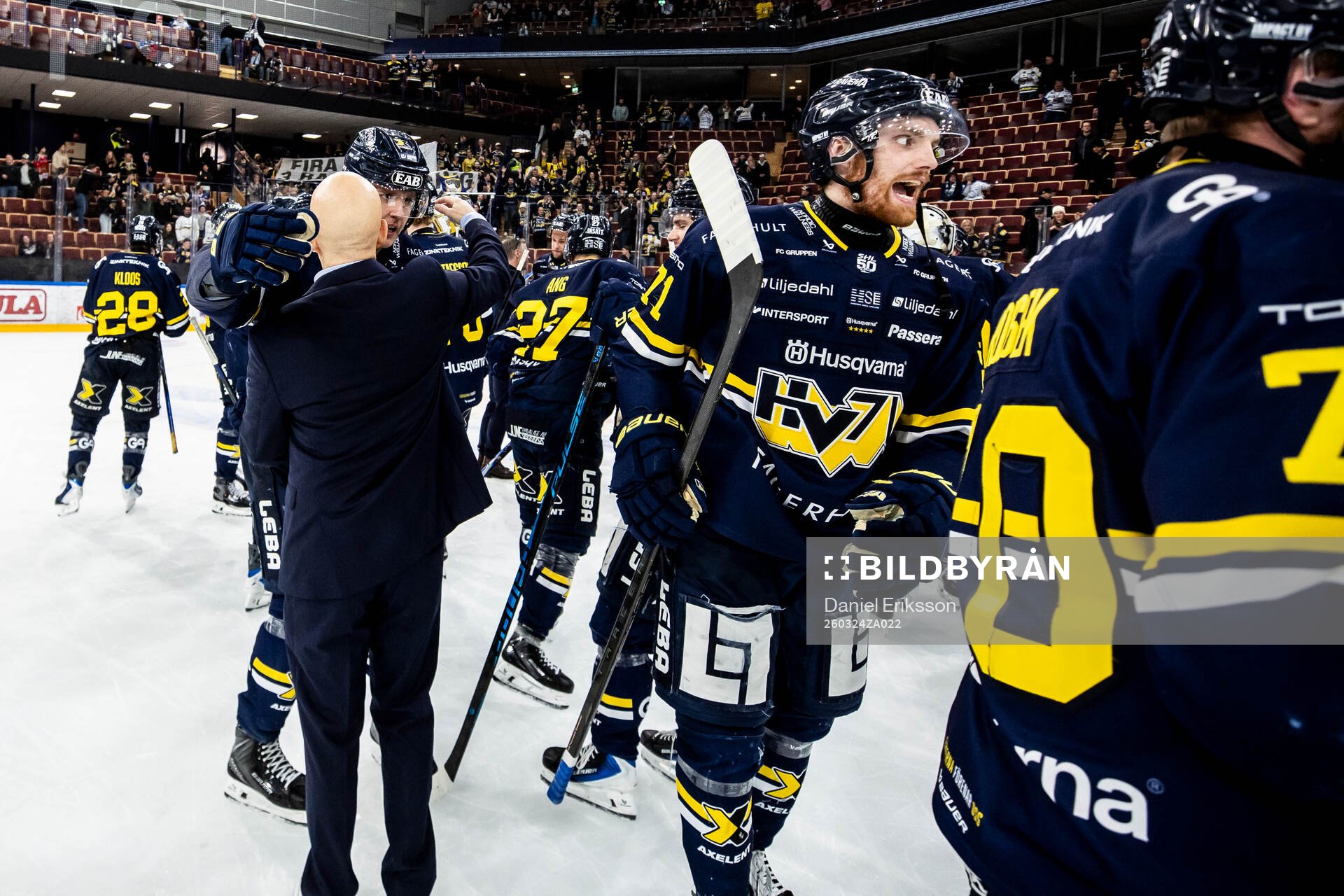HV71s spelarna jublar