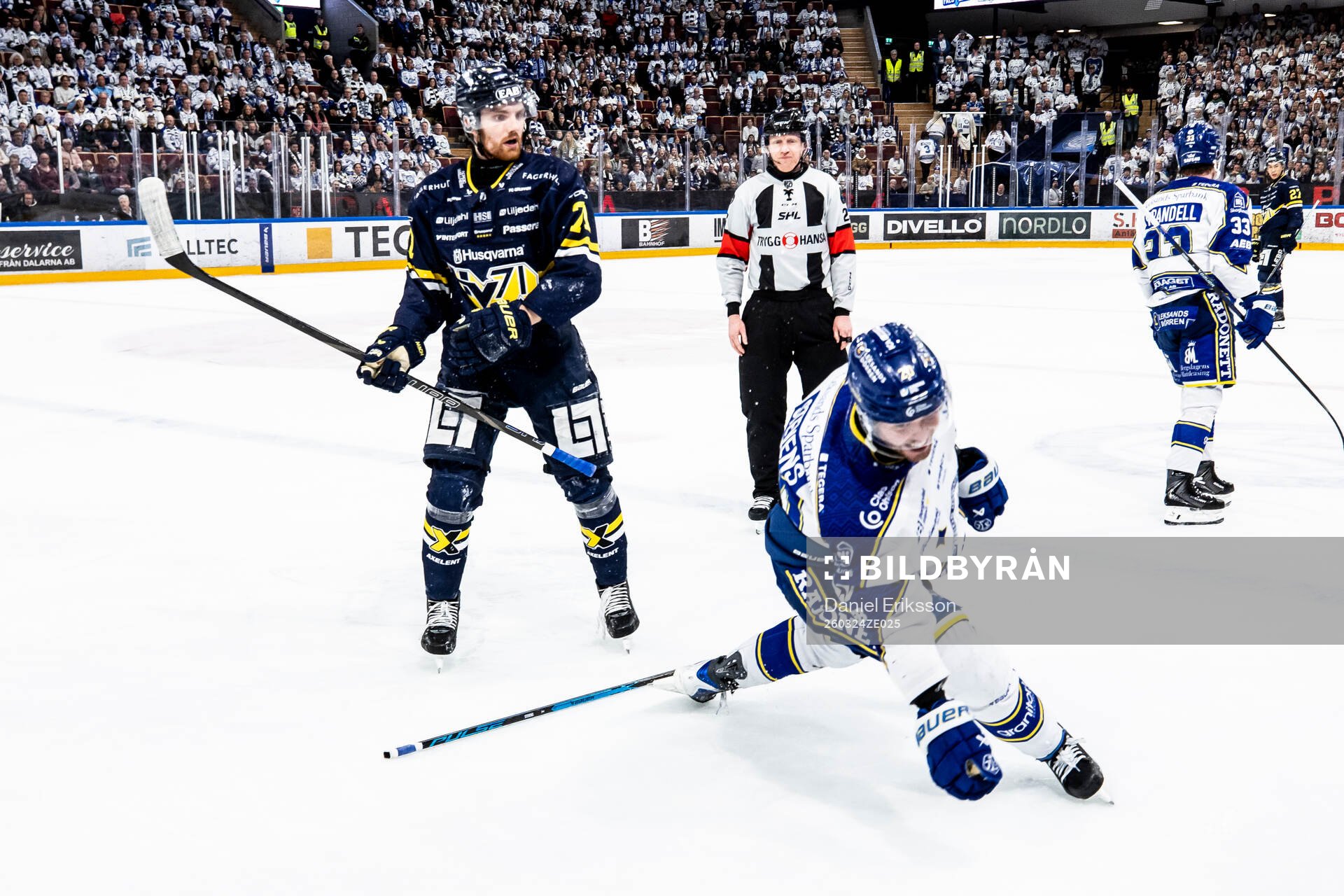 HV71s William Ignberg Nilsson och Leksands Nolan Stevens