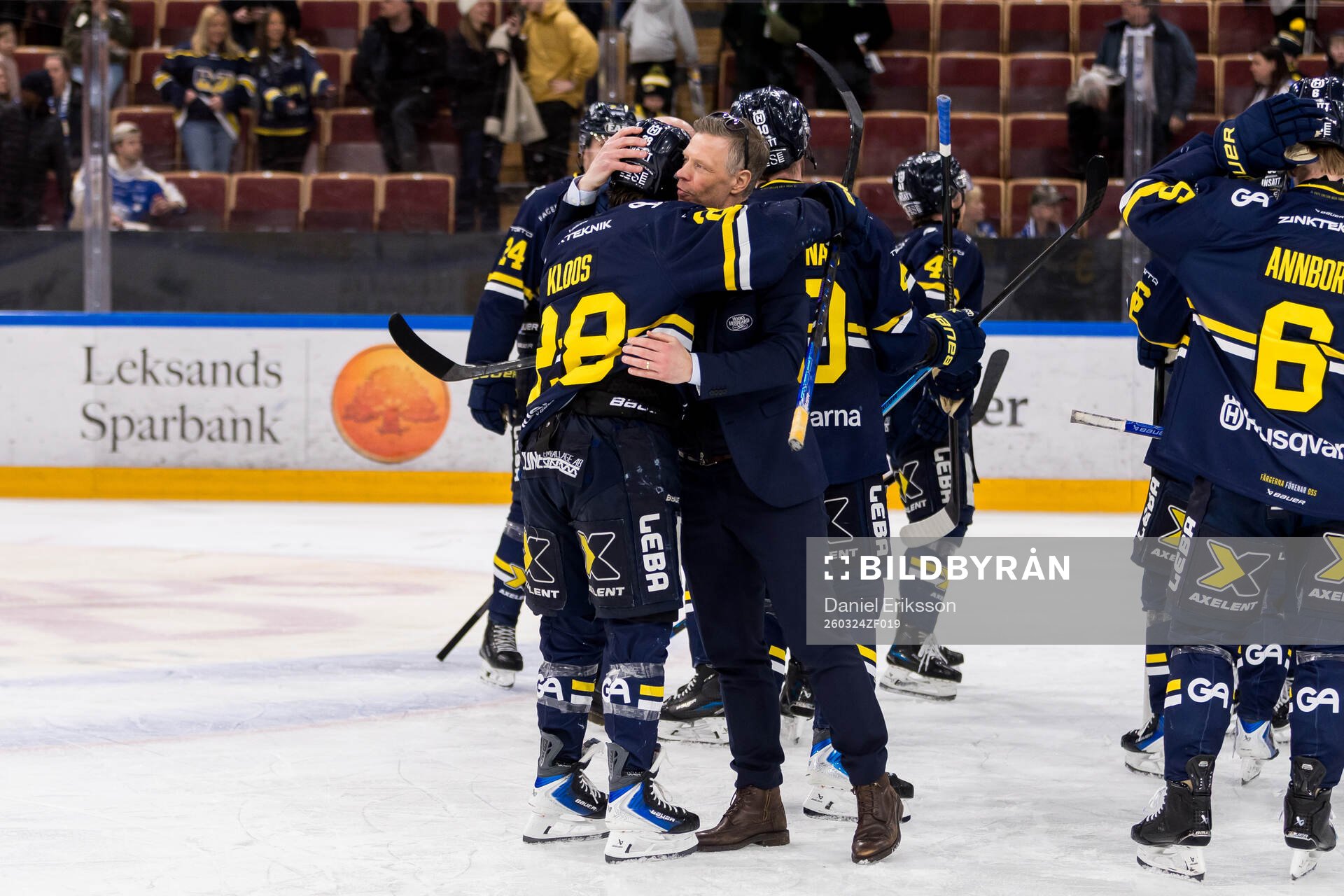 HV71s assisterande tränare Nicklas Rahm och Justin Glenn