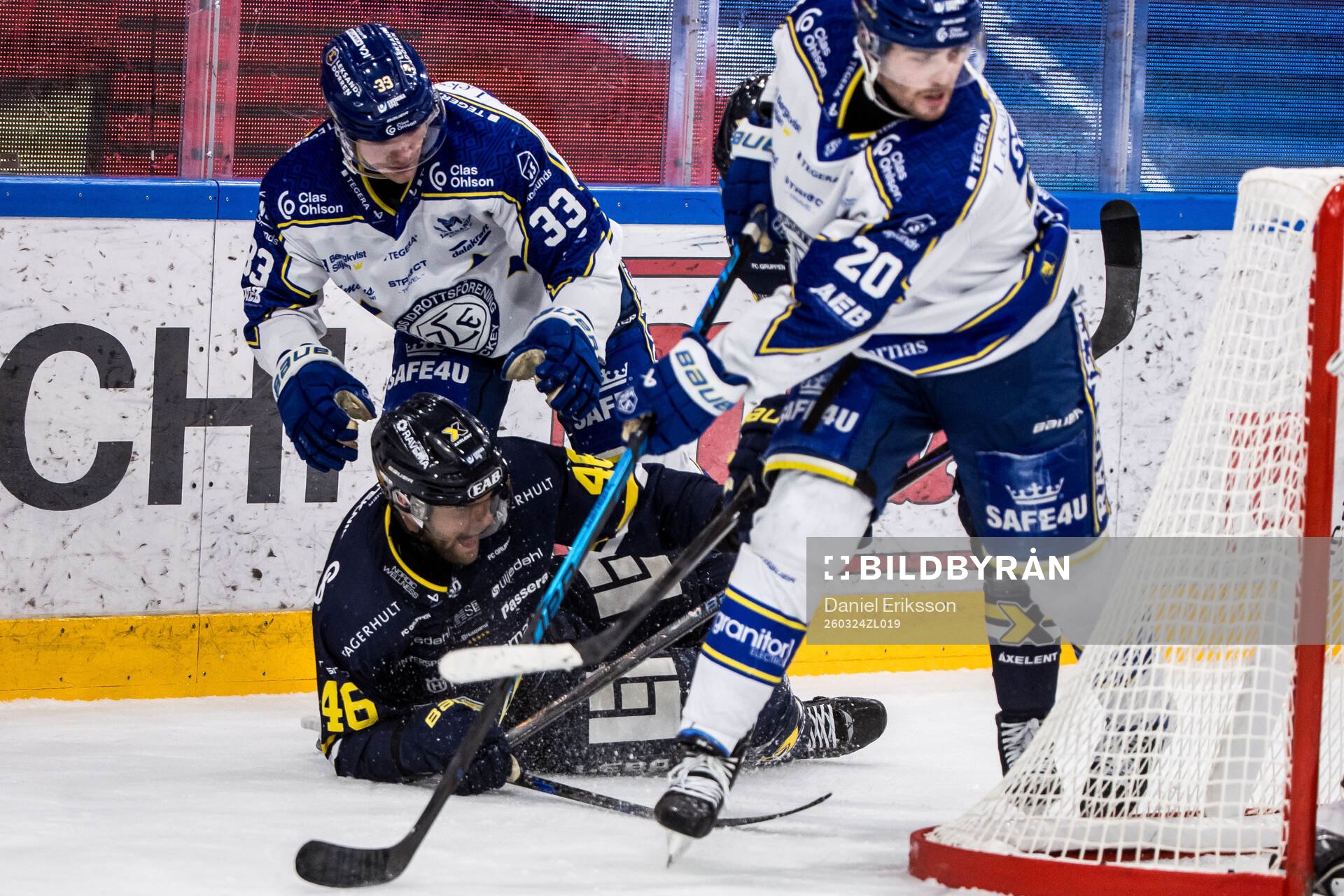 Leksands Olle Strandell och HV71s Joona Luoto