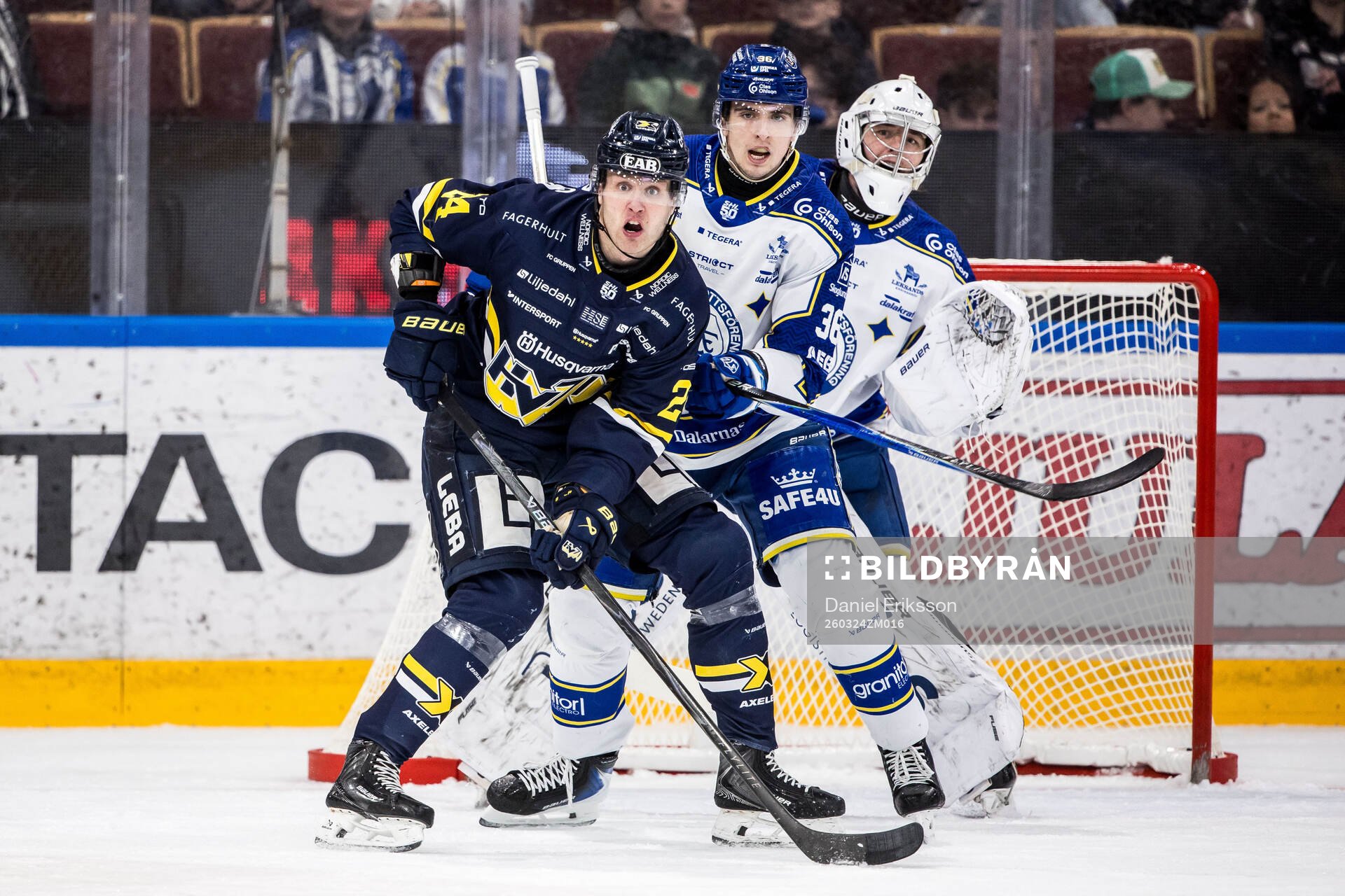 HV71s Hampus Eriksson och Leksands Stefan Milosevic