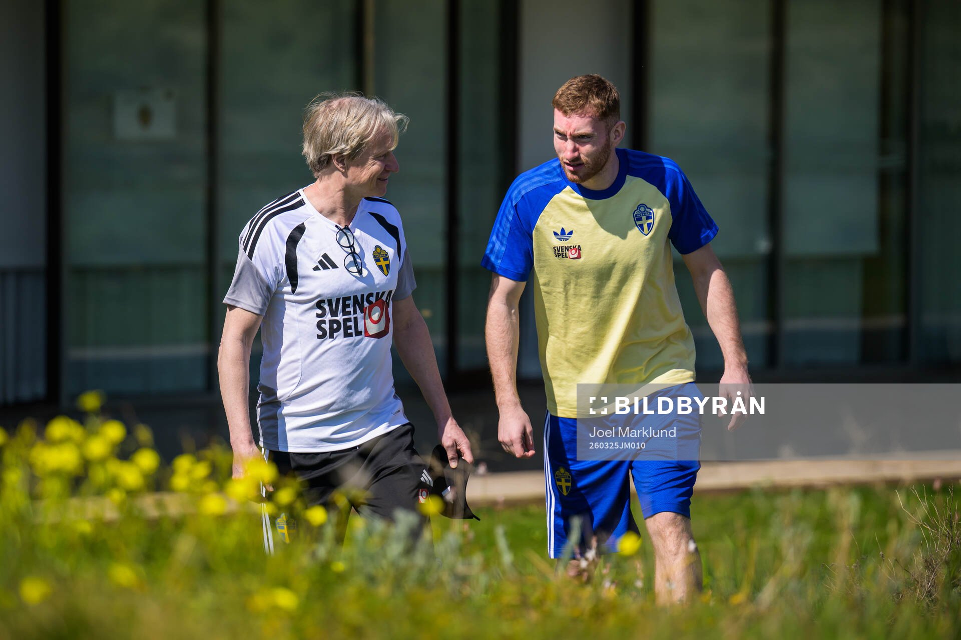 Team manager Stefan Pettersson and injured player Dejan