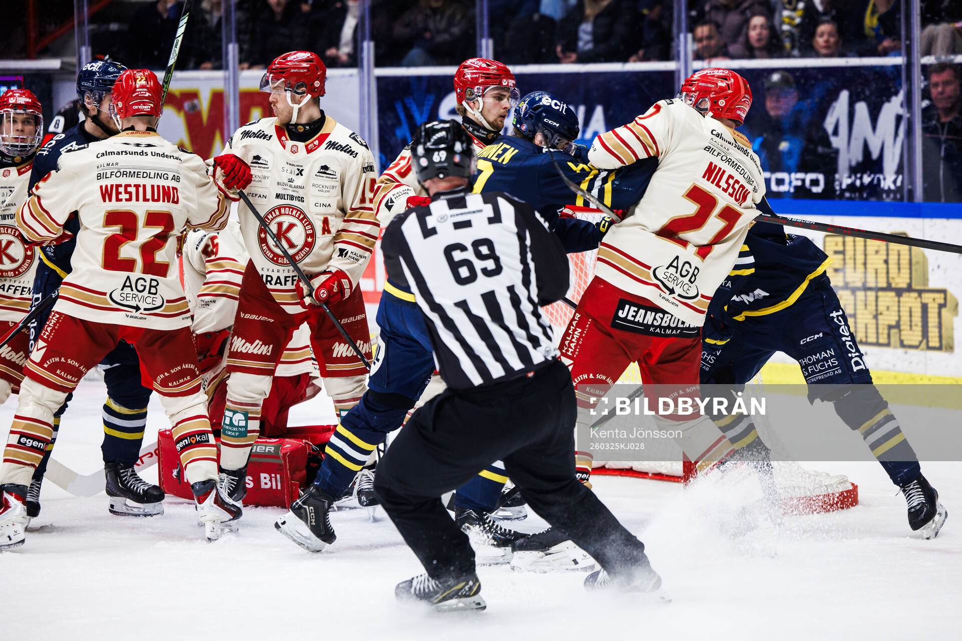Södertäljes Roope Laavainen och Kalmars Henrik Nilsson