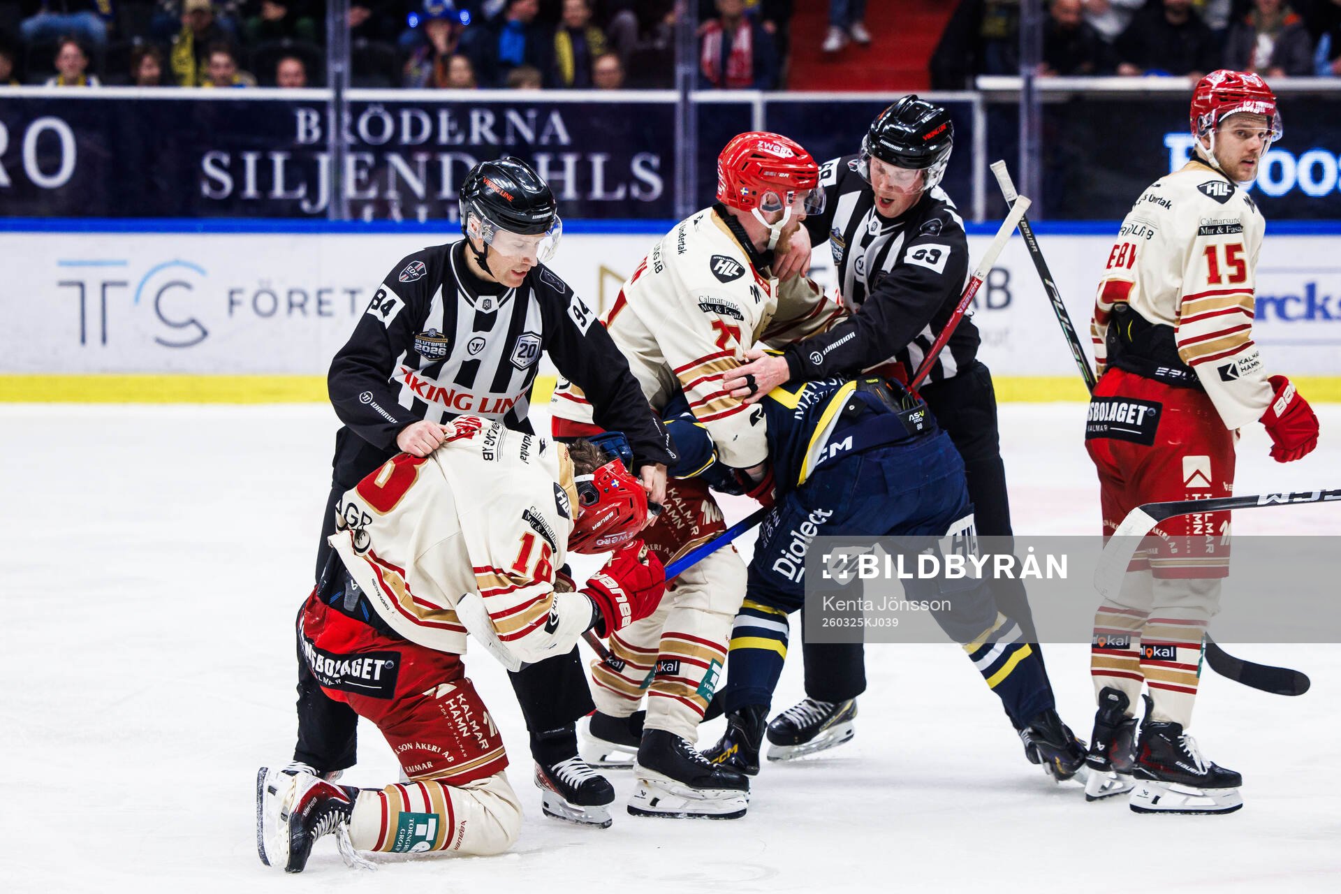 Kalmars Jesper Lindén och Södertäljes Filip Holst