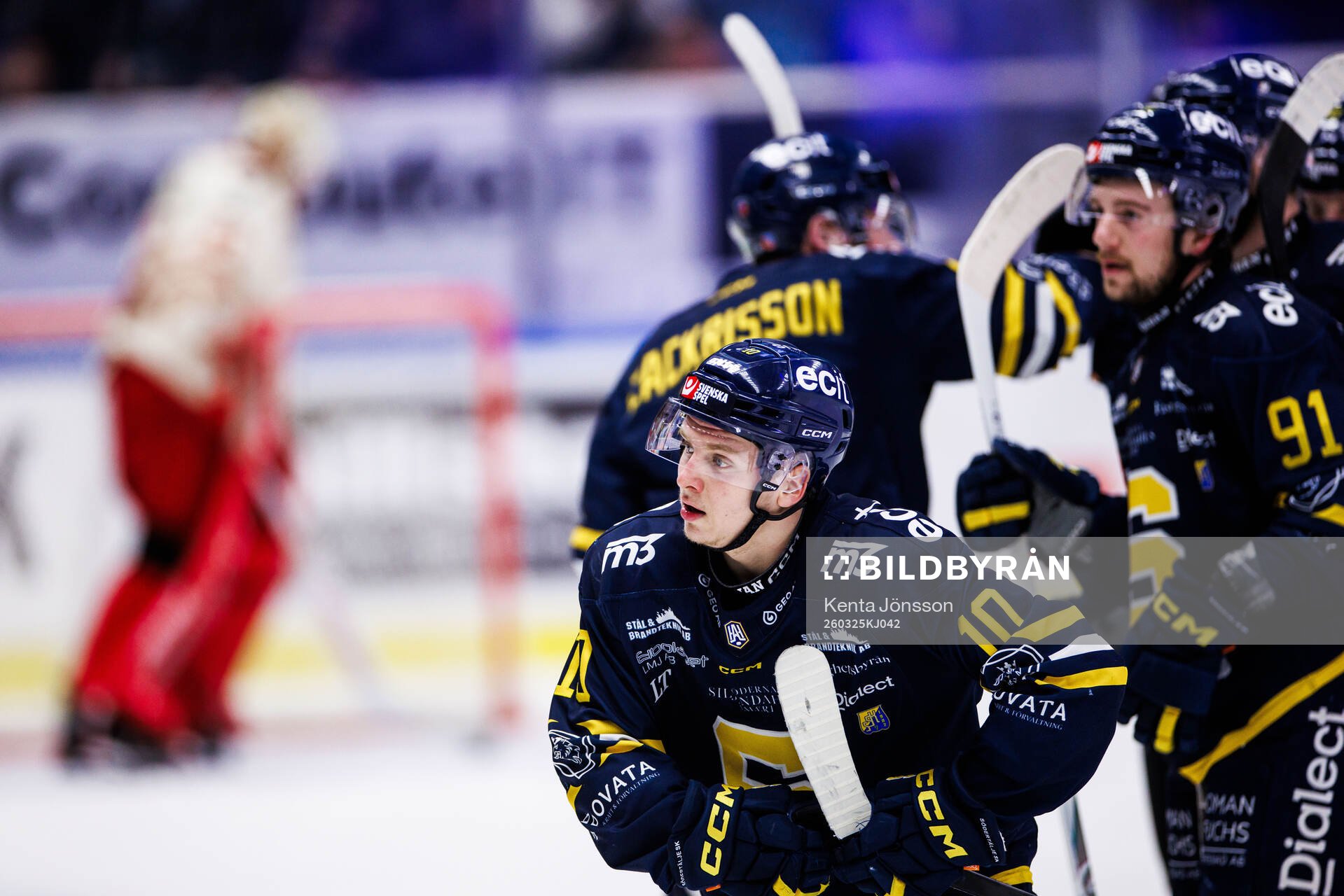 Södertäljes Felix Öhrqvist jublar
