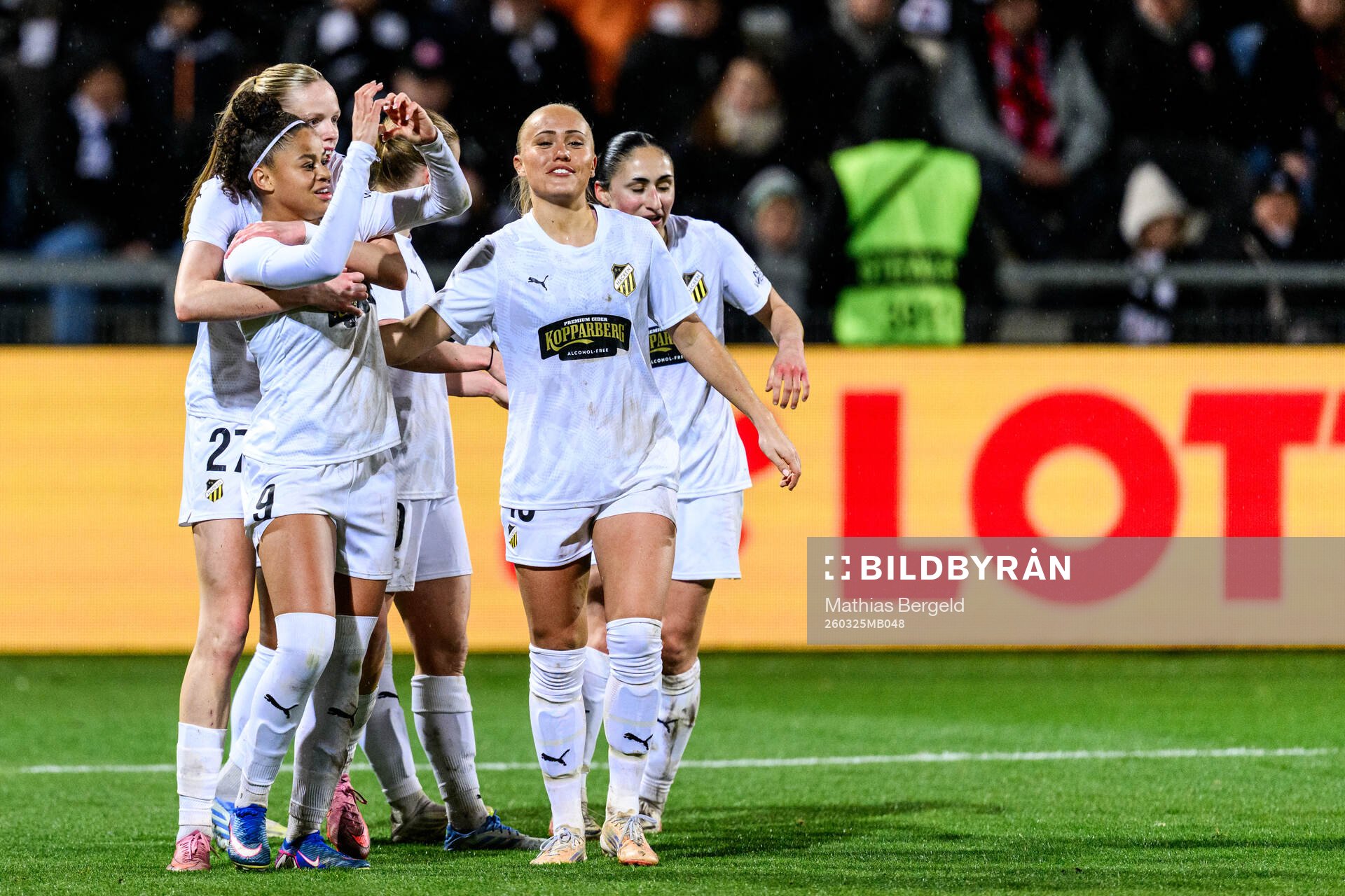 Felicia Schröder of Häcken celebrates scoring 0-3