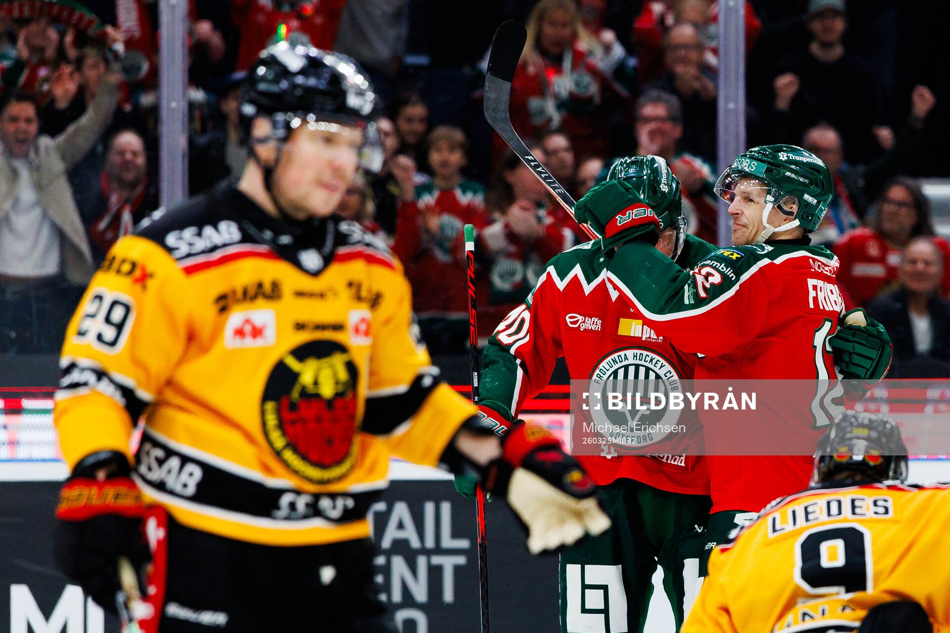 Frölundas Max Friberg jublar
