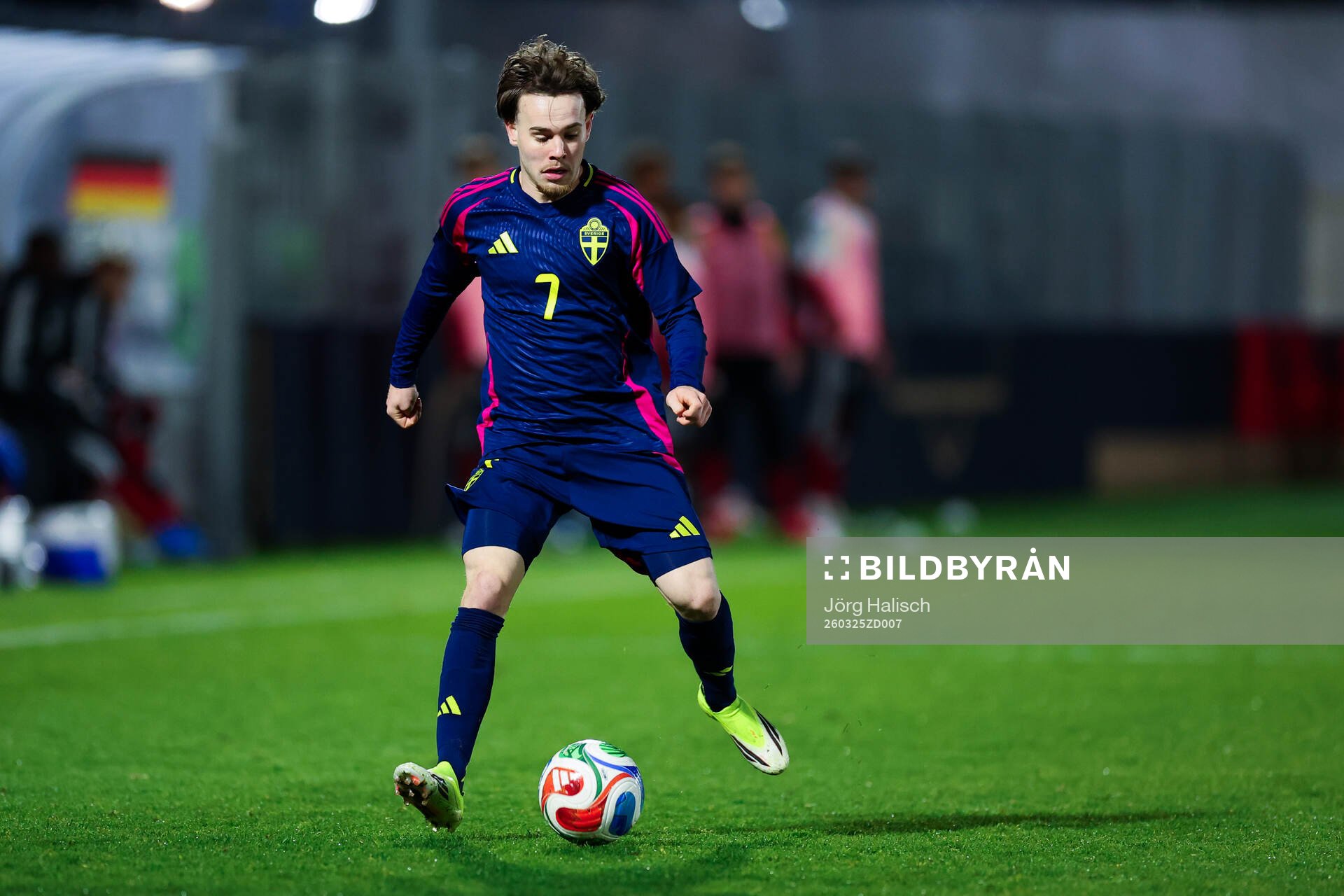 Neo Jönsson of Sweden