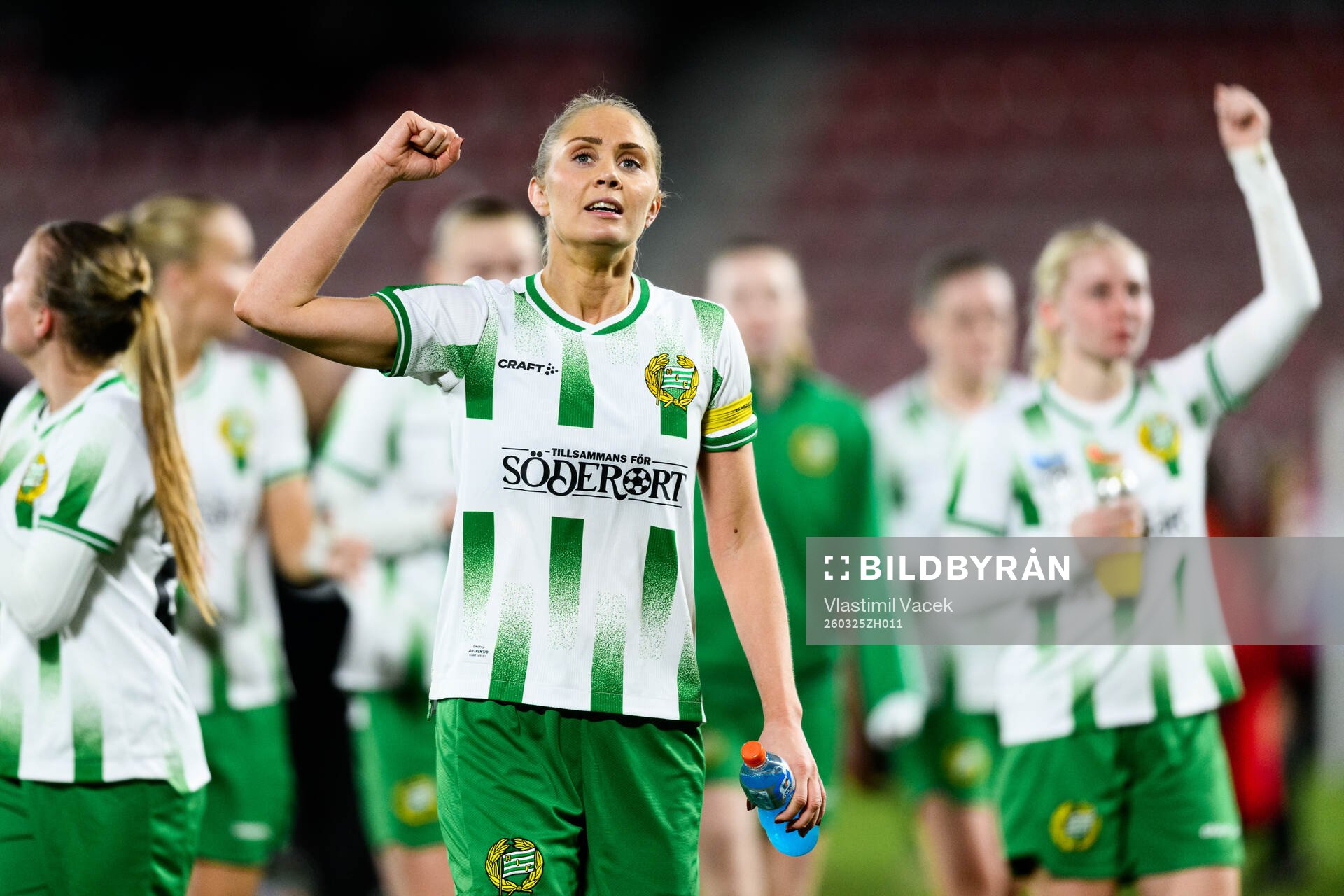 Alice Carlsson of Hammarby celebrates