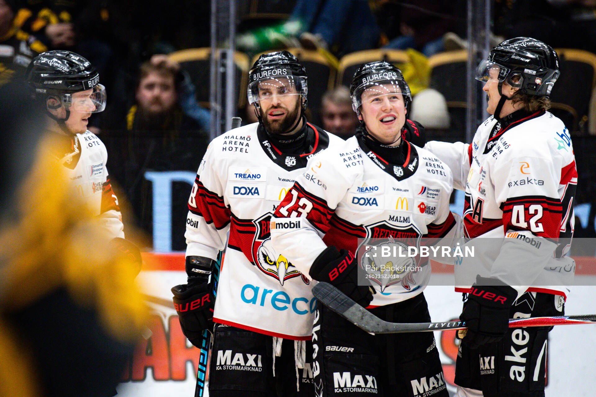 Malmö Redhawks Petter Vesterheim jublar
